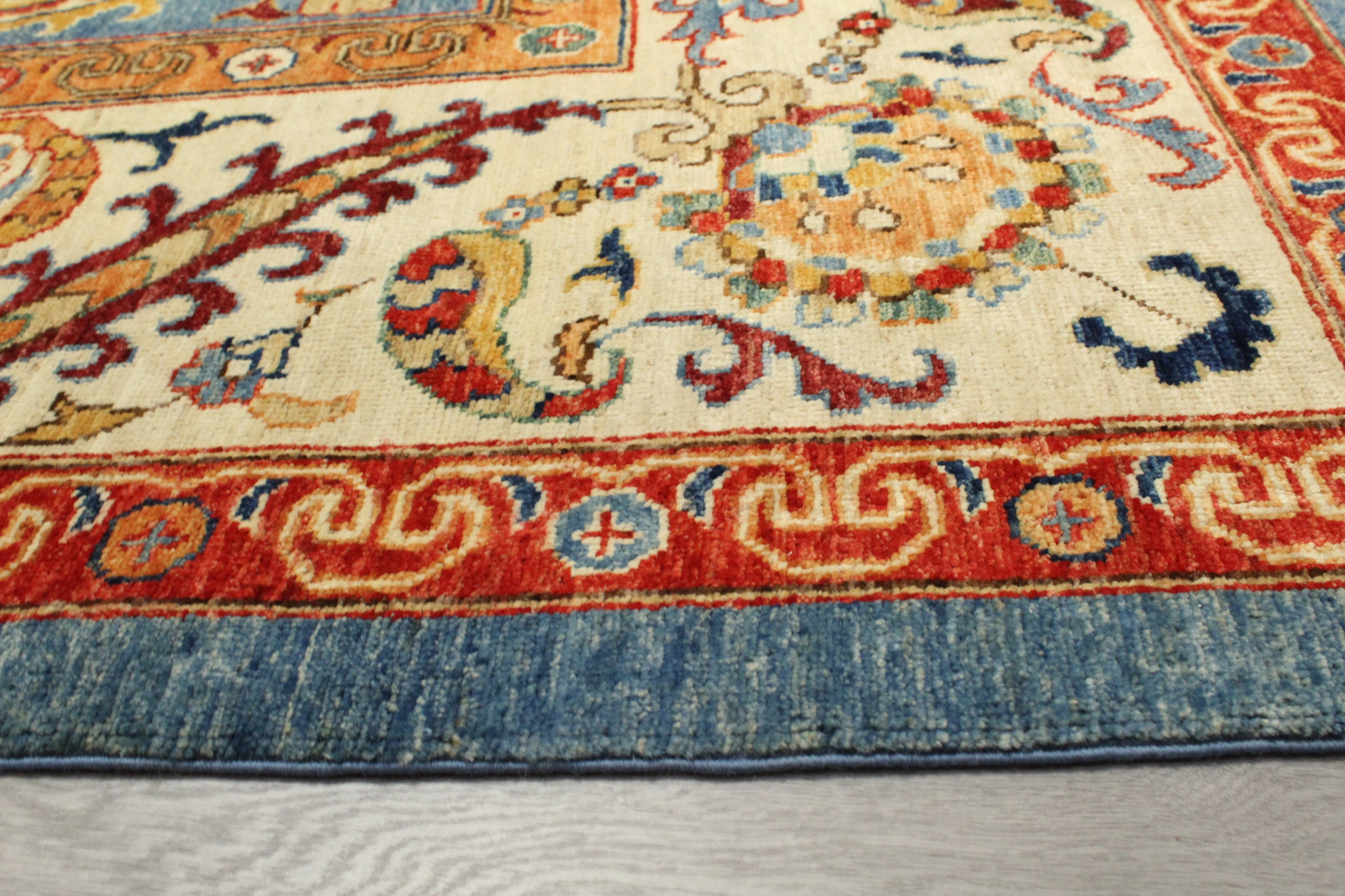 Sultani Rug - 371 cm x 270 cm