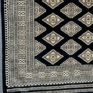 Fine Kashmiri Wool & silk highlights pile