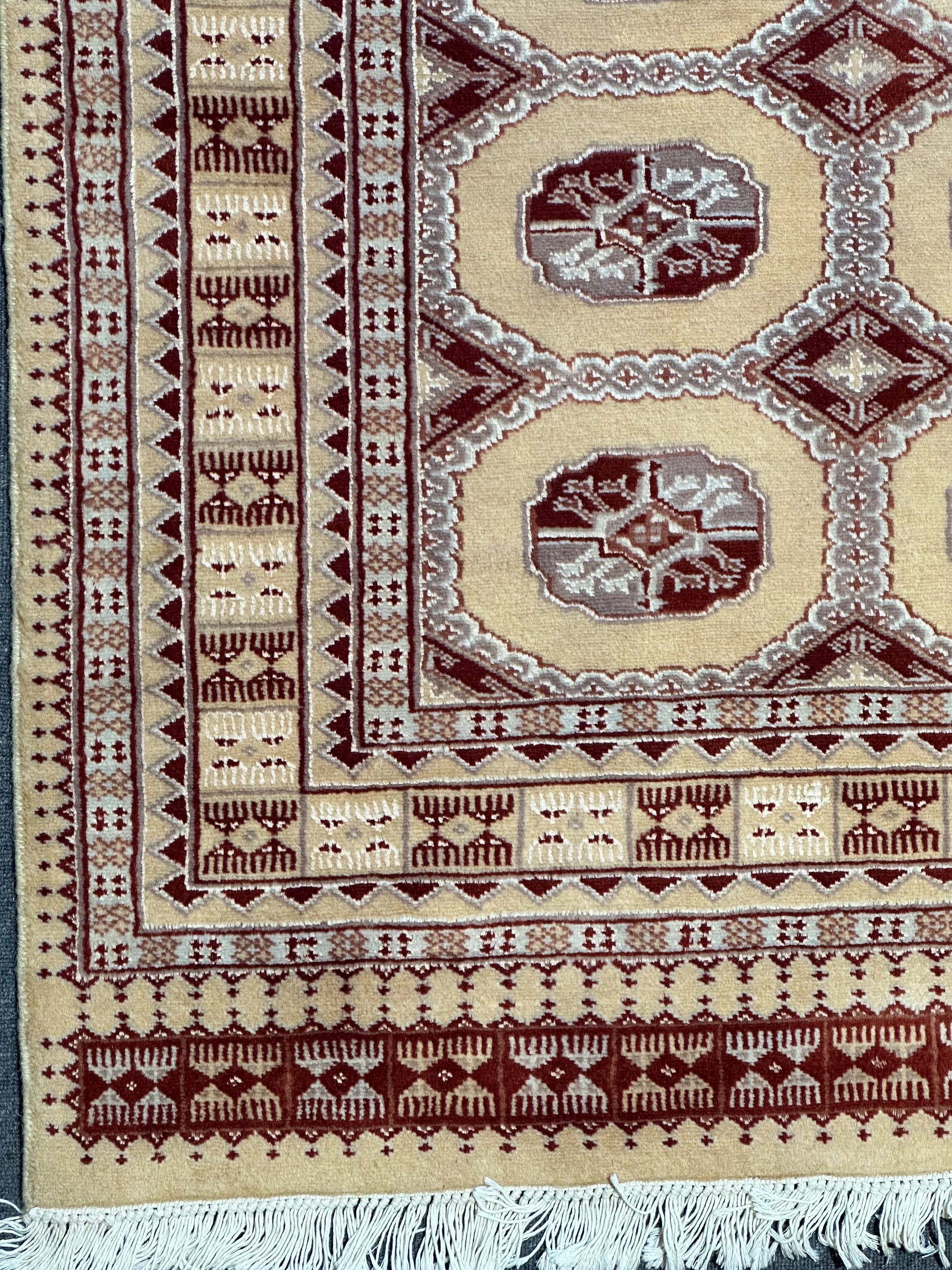 Fine Bohkara 252x168cm New Zealand Wool