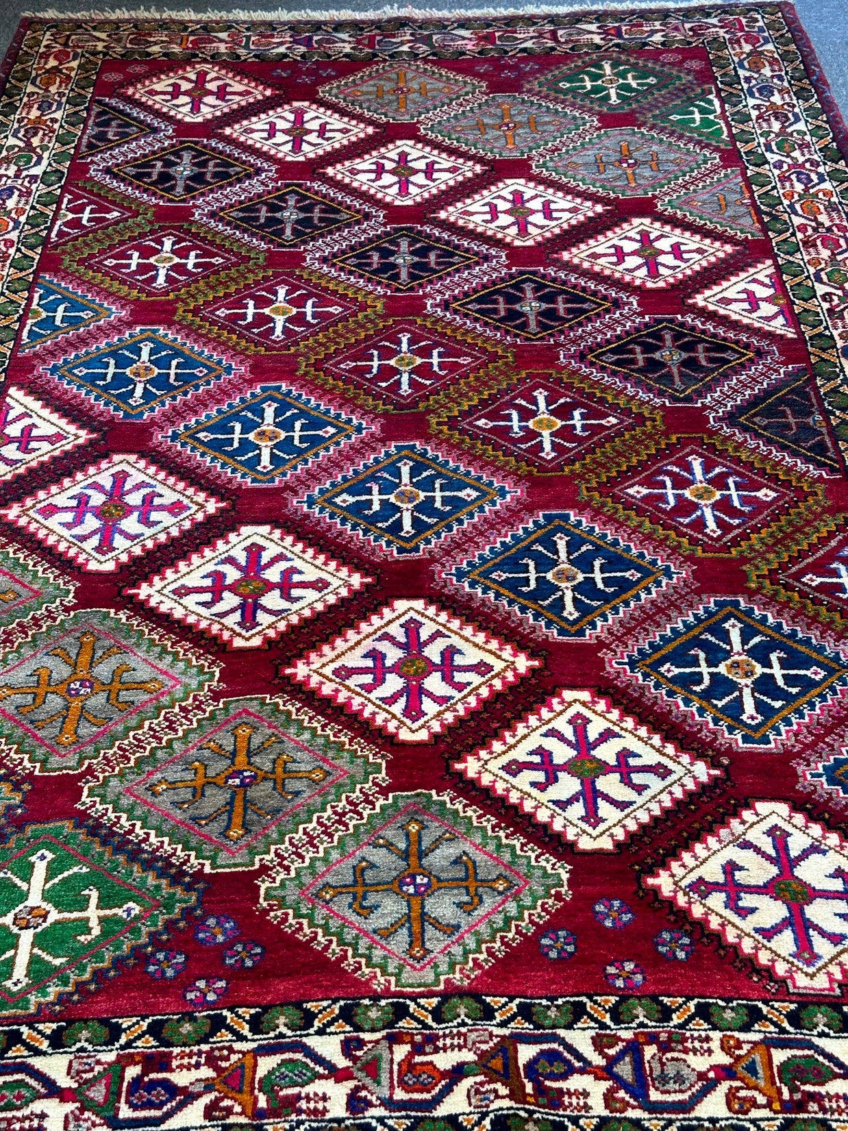 Persian Shiraz Gabbeh Design 250x160cm