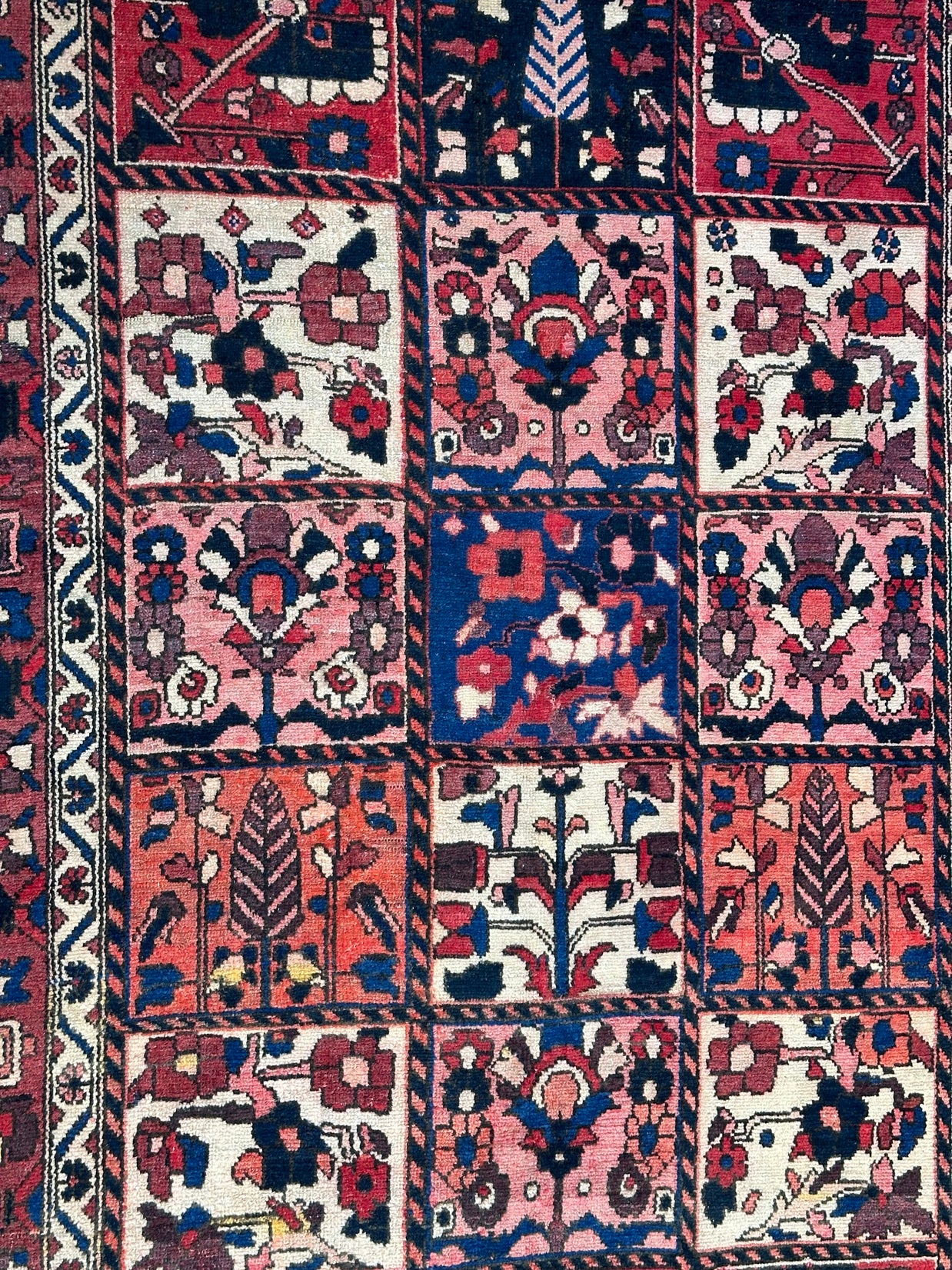 Persian Bakhtiari 230x150cm