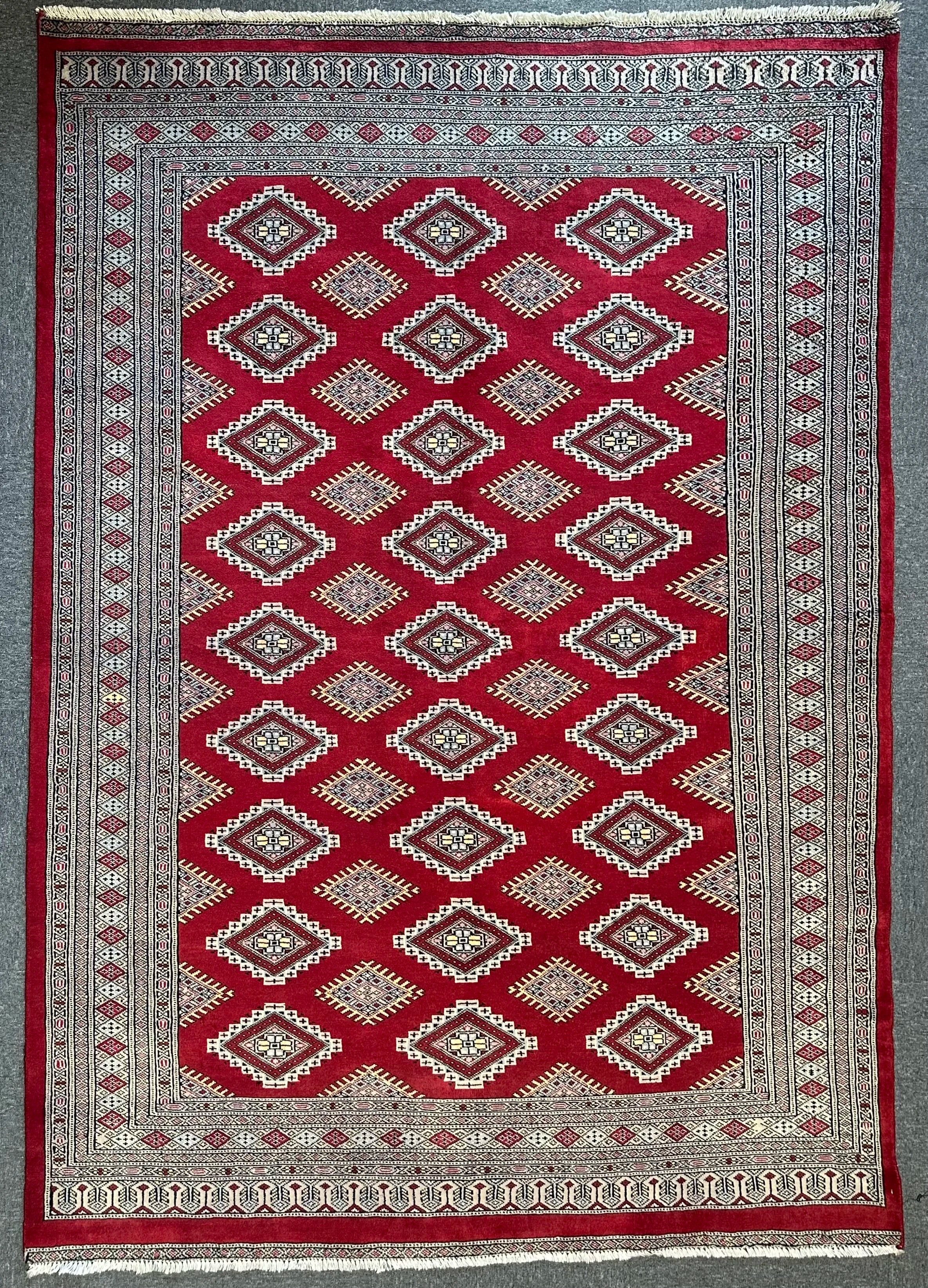 Fine Jaldar Hand Knotted Pure wool pile area rug 236x165