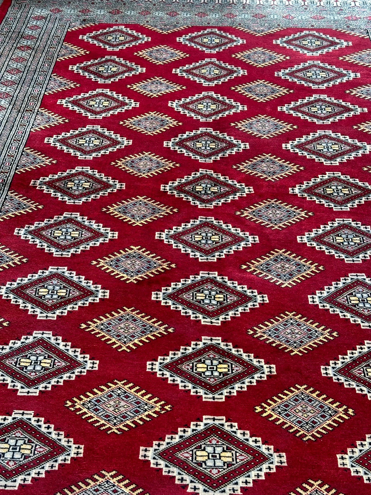 Fine Jaldar Hand Knotted Pure wool pile area rug 236x165