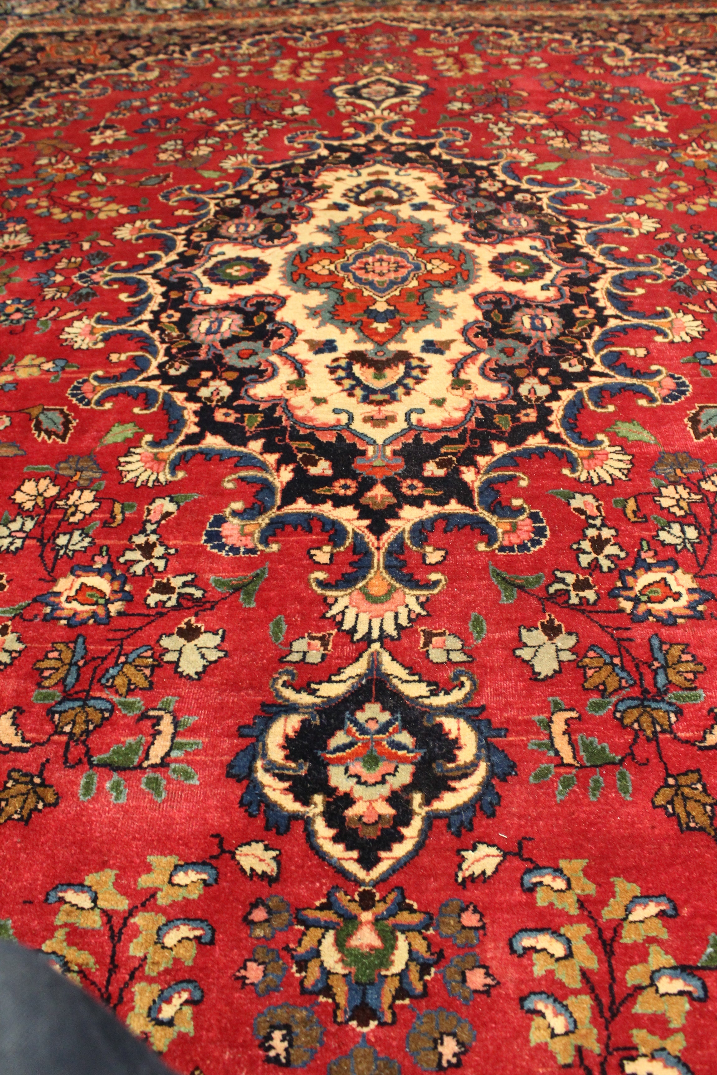 Mashad Rug - 385 cm x 300 cm