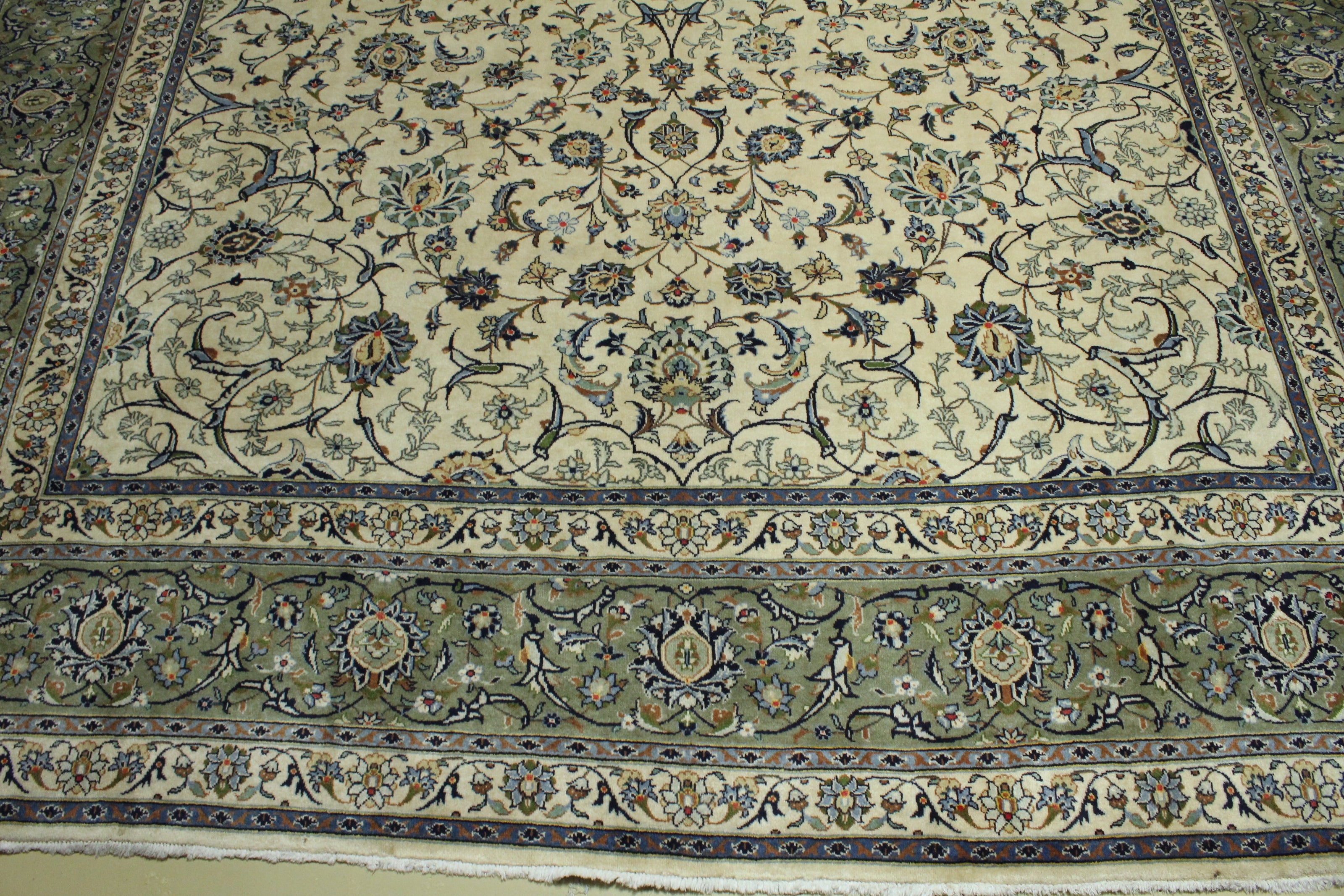 Kashmar Rug (Kurk Wool) - 391 cm x 297 cm
