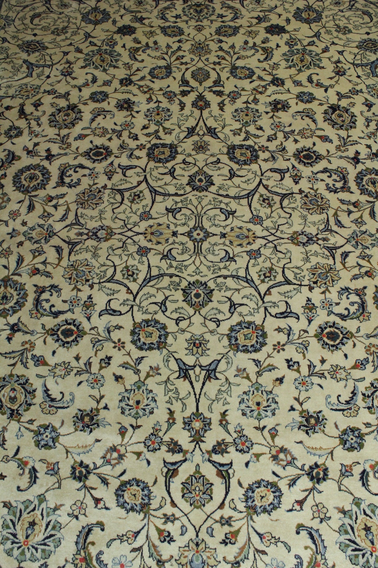 Kashmar Rug (Kurk Wool) - 391 cm x 297 cm