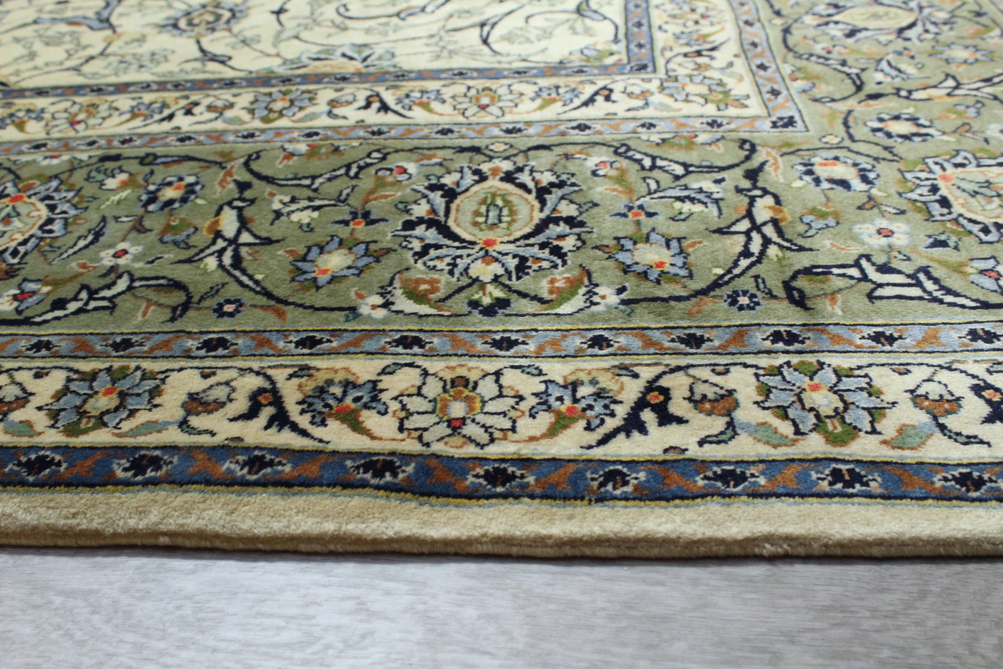 Kashmar Rug (Kurk Wool) - 391 cm x 297 cm