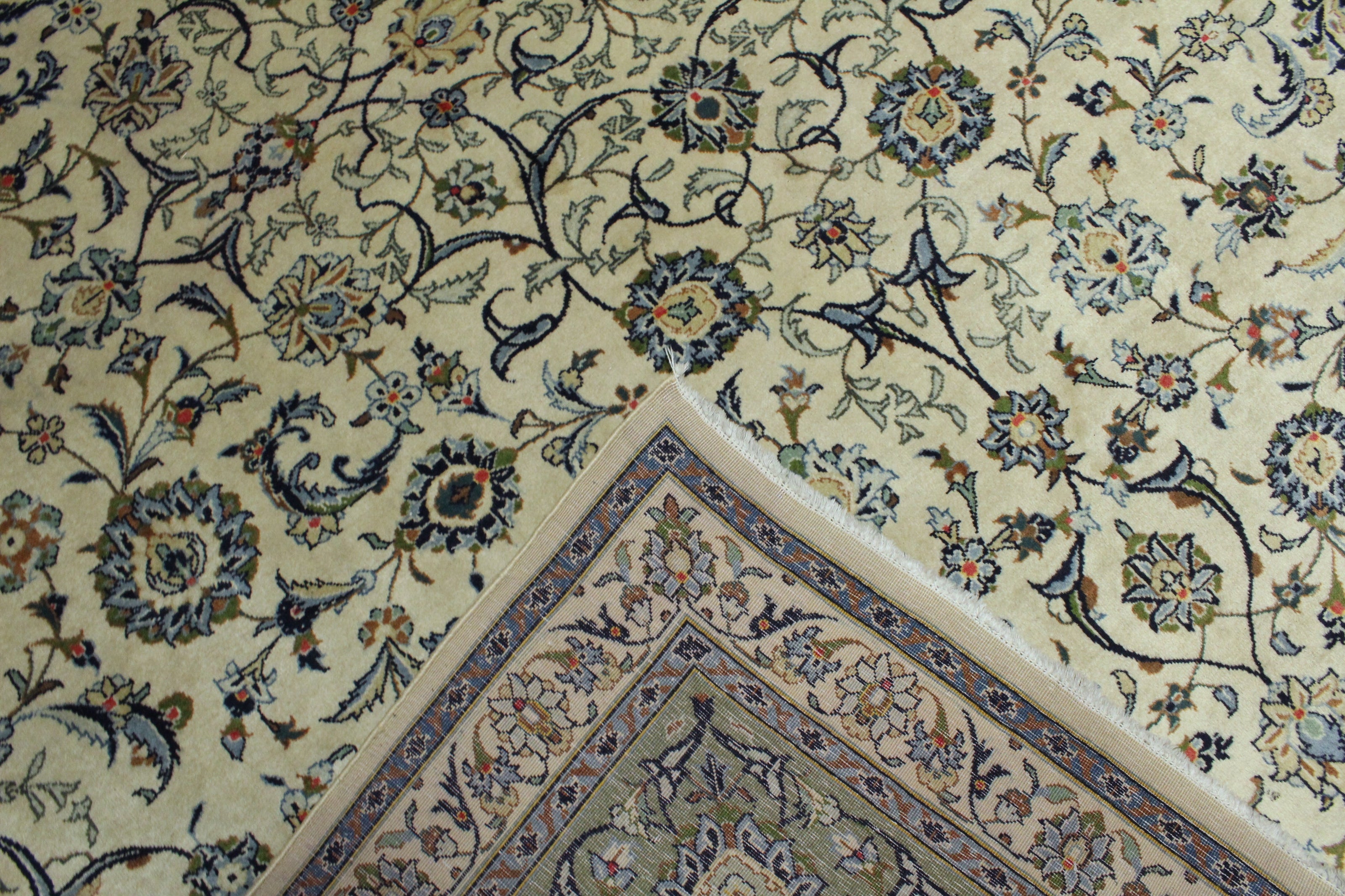 Kashmar Rug (Kurk Wool) - 391 cm x 297 cm