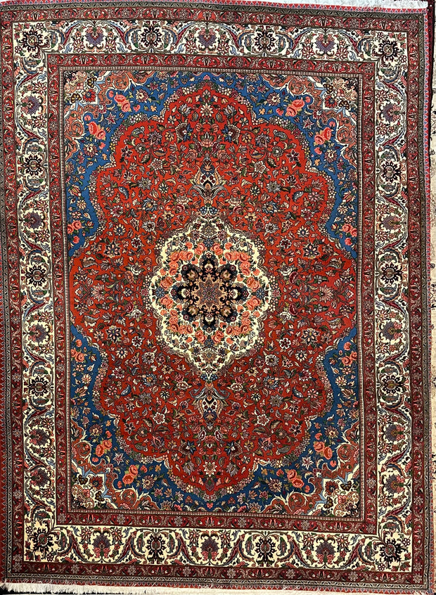 Persian Sarouq stunning piece of Art wool pile hand knotted rug from Persia