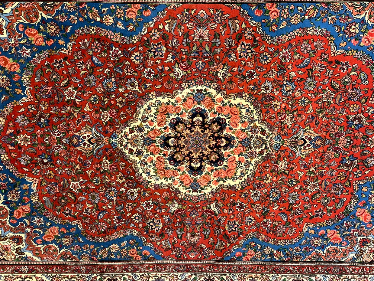 Persian Sarouq stunning piece of Art wool pile hand knotted rug from Persia