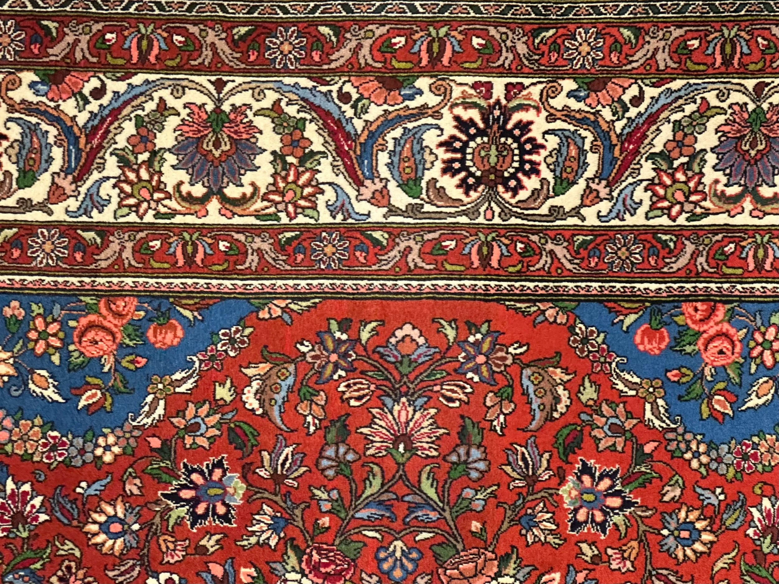 Persian Sarouq stunning piece of Art wool pile hand knotted rug from Persia