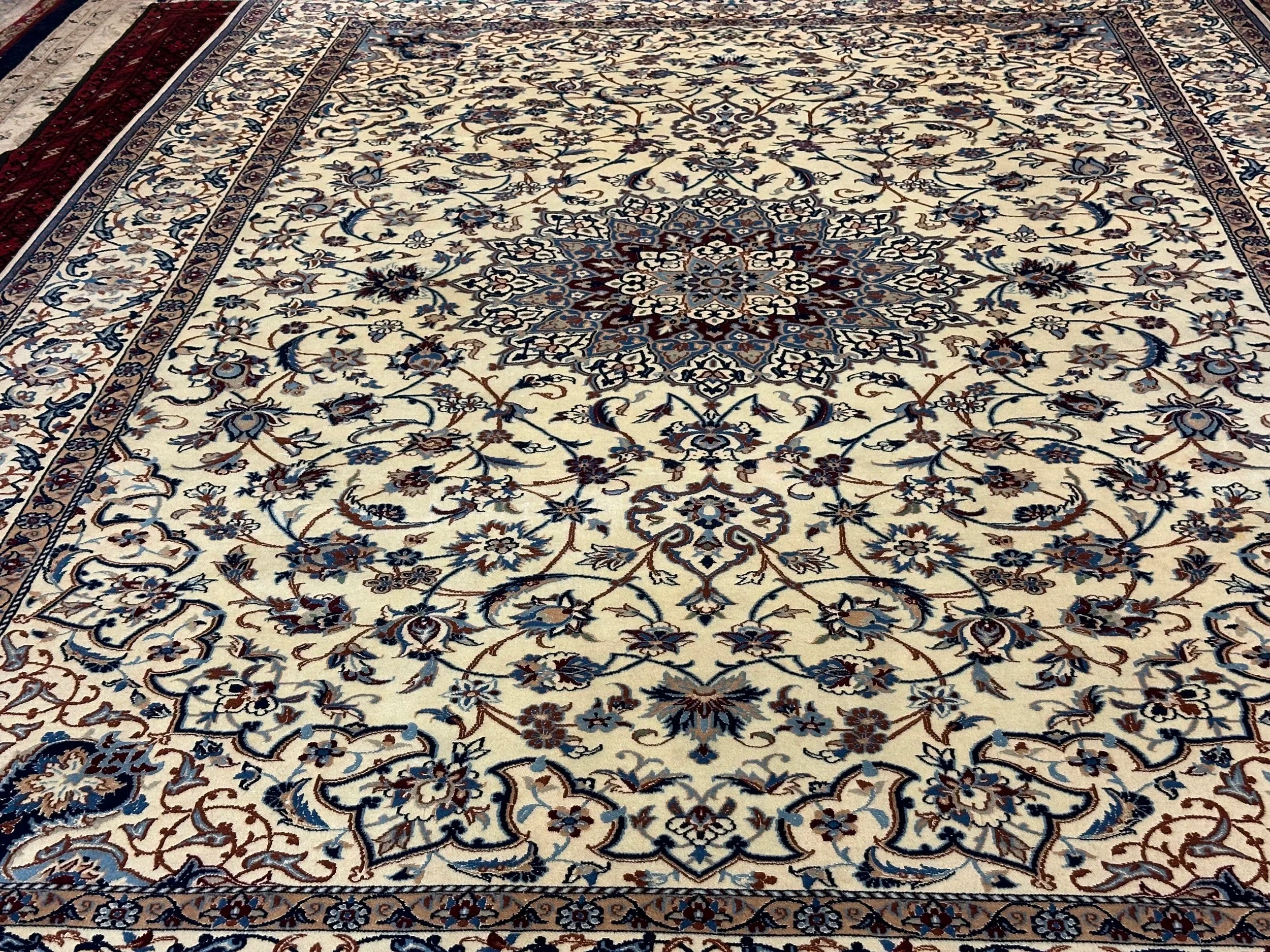 Persian habibyan Nain finely Knotted Handmade pure wool with silk Highlights 325cmx227cm