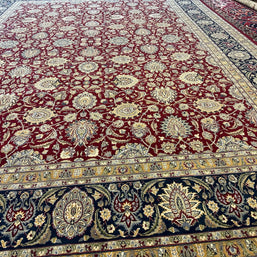 Very fine Kashmiri wool hand knotted rug 346cm x 246cm