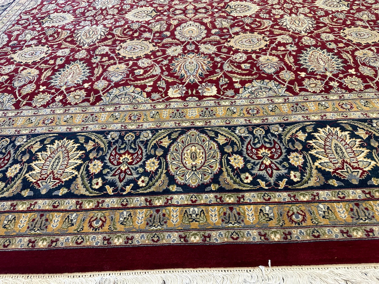 Very fine Kashmiri wool hand knotted rug 346cm x 246cm