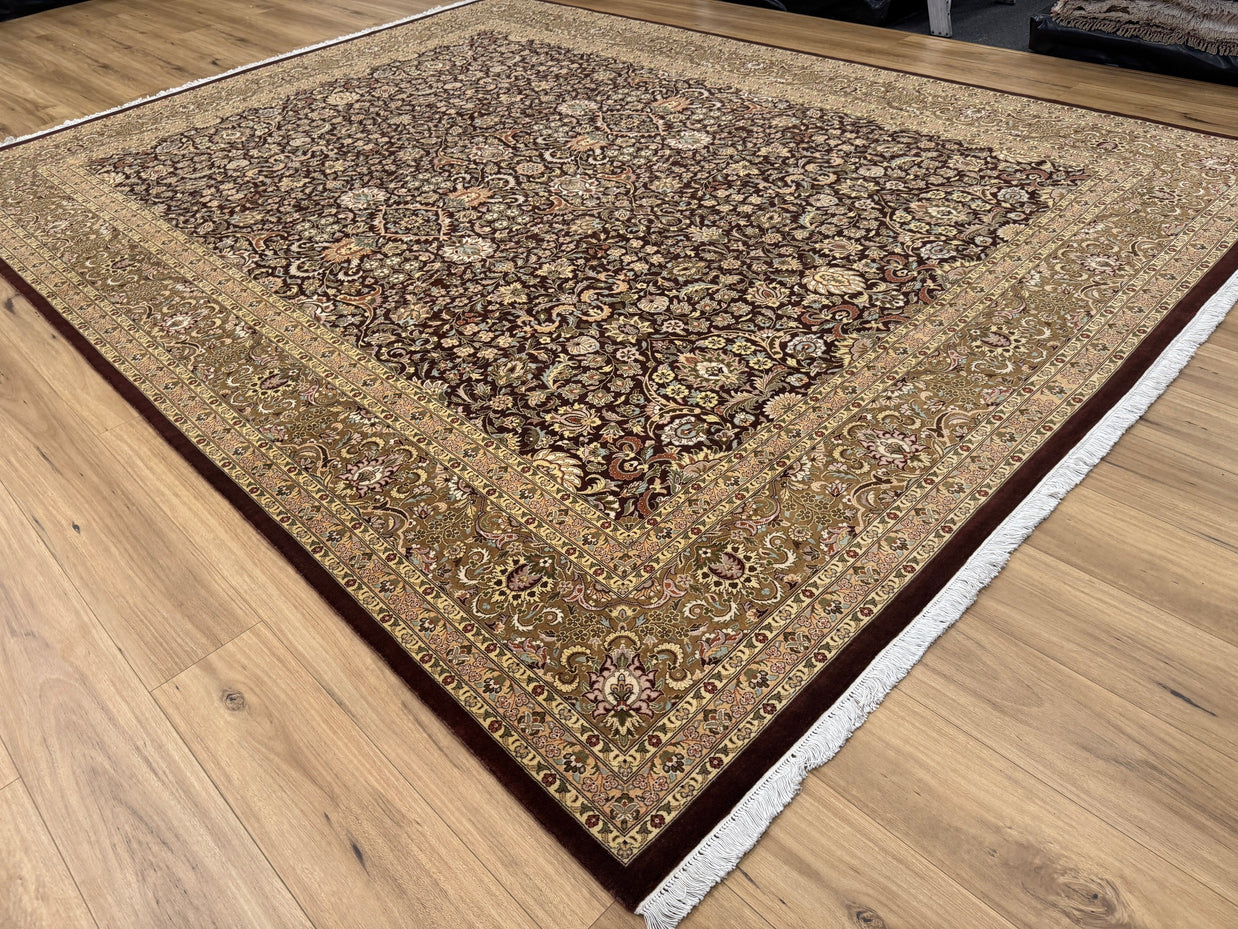 Kashmiri Rug - 371 cm x 280 cm