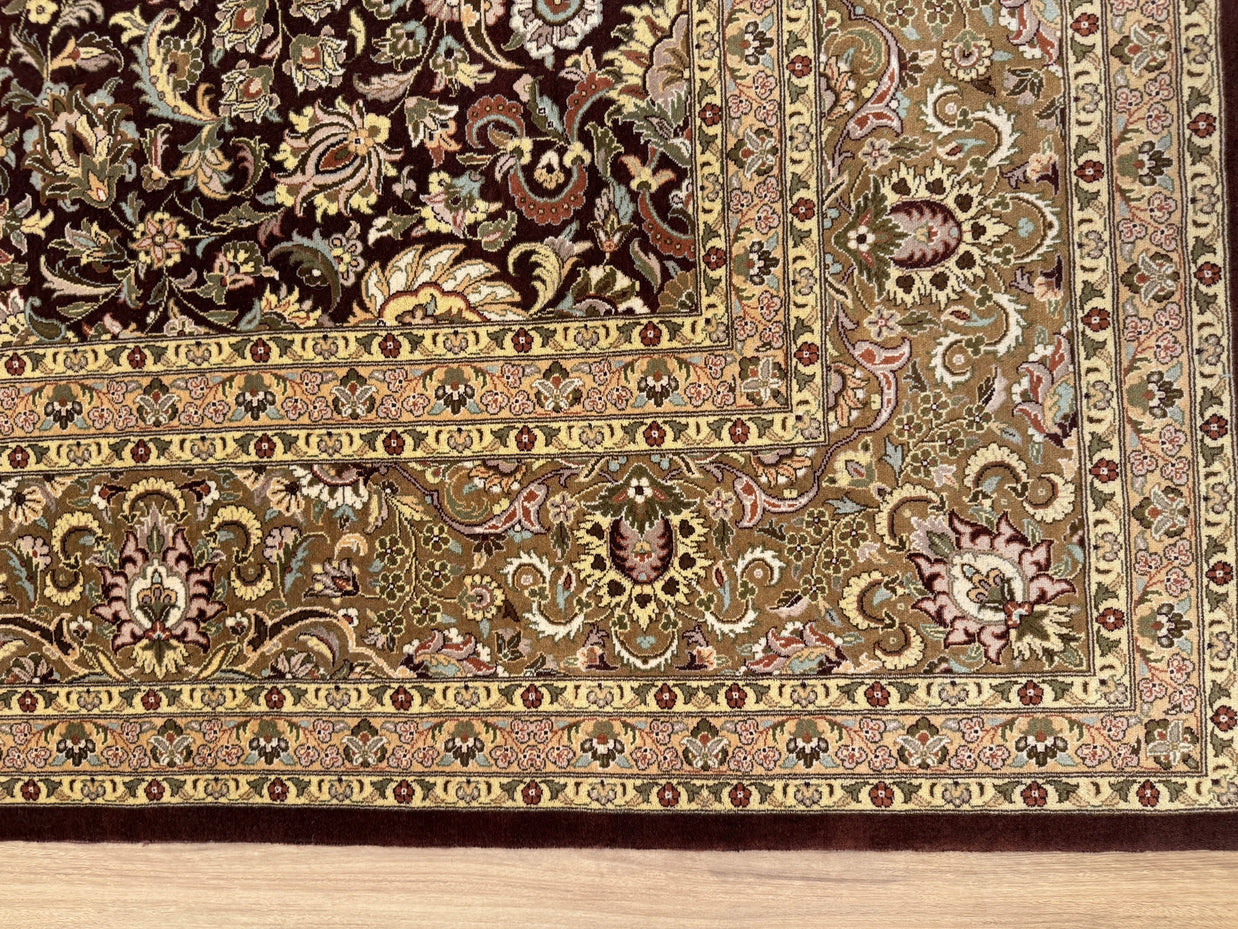 Kashmiri Rug - 371 cm x 280 cm