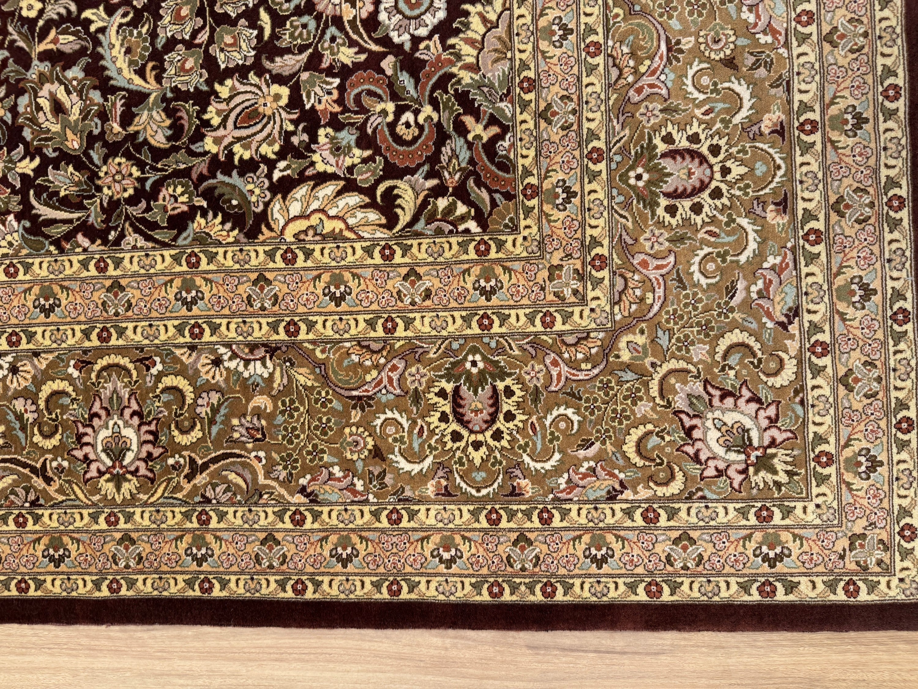 Kashmiri Rug - 371 cm x 280 cm