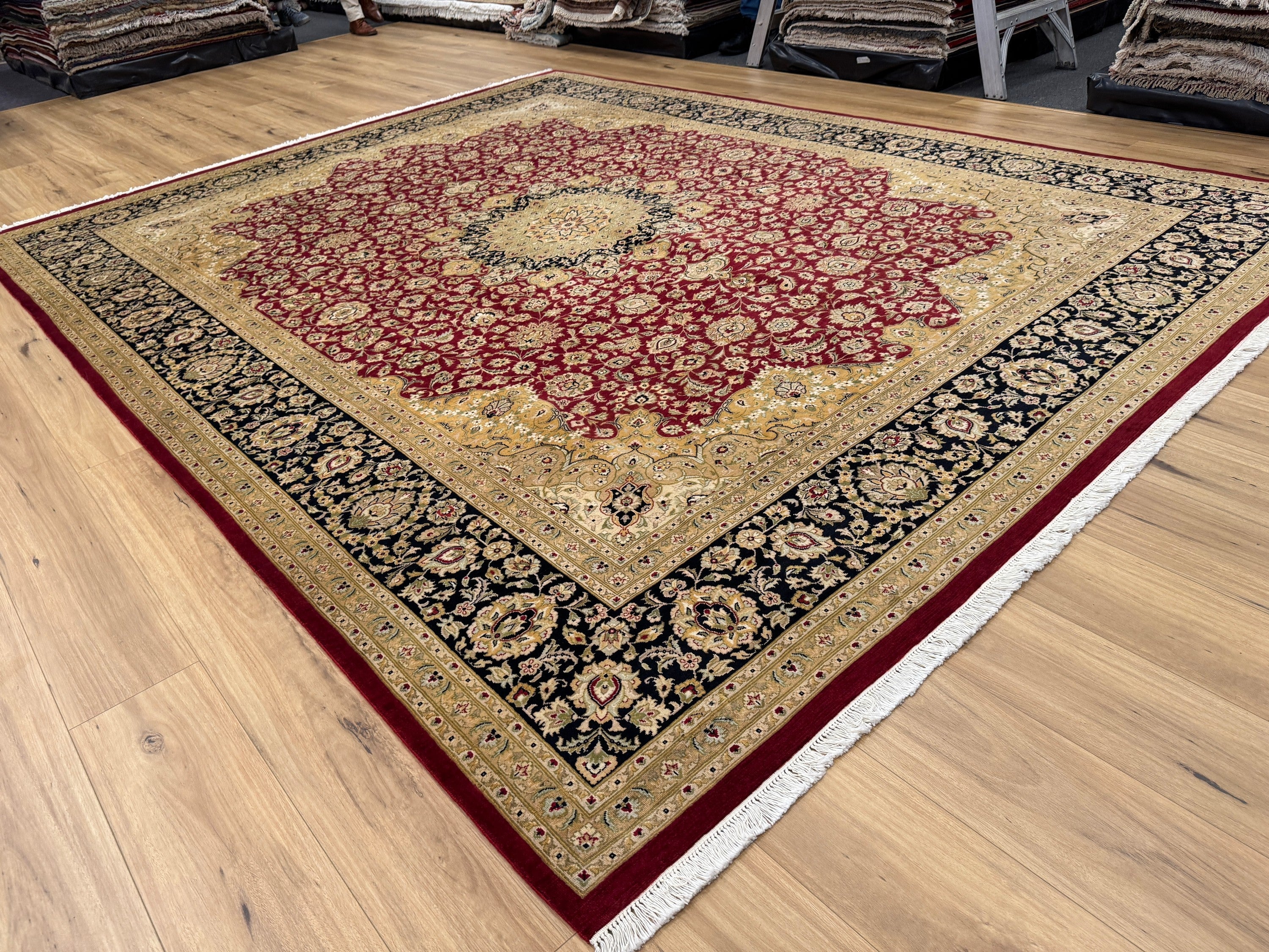 Kashmiri Rug - 359 cm x 276 cm