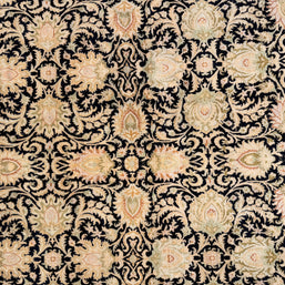 Kashmiri Rug - 322 cm x 245 cm