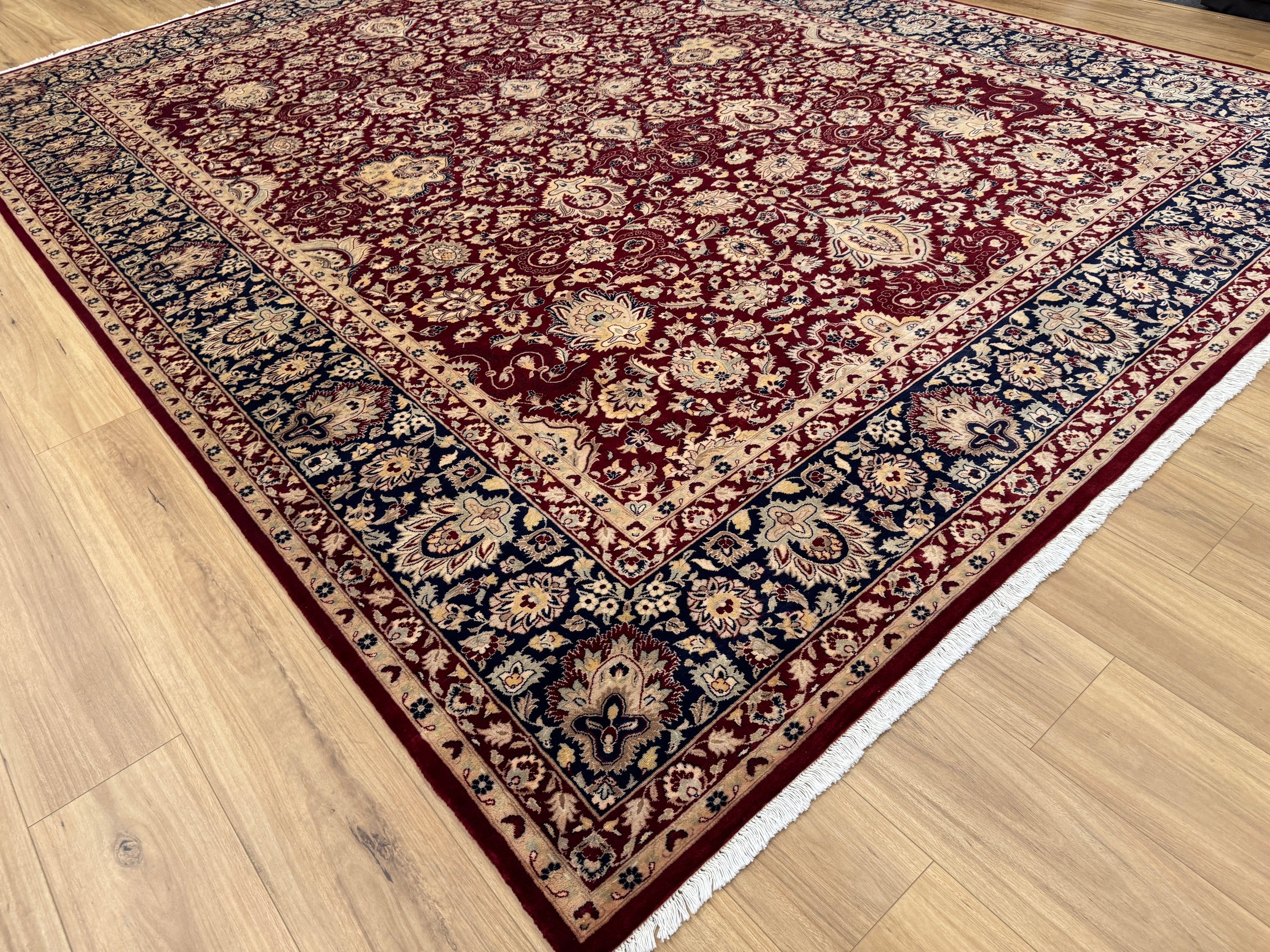 Kashmiri Rug - 366 cm x 274 cm