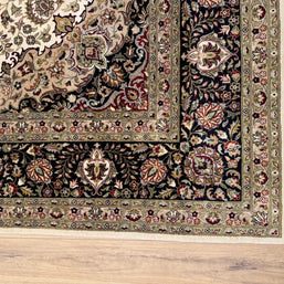 Kashmiri Rug - 365 cm x 275 cm