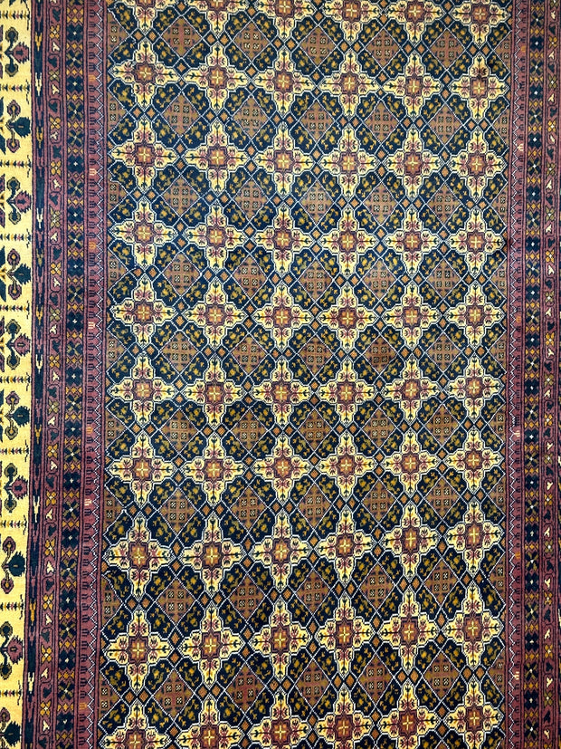 Kundz fine Afghan Hand Knotted Pure Wool Rug
