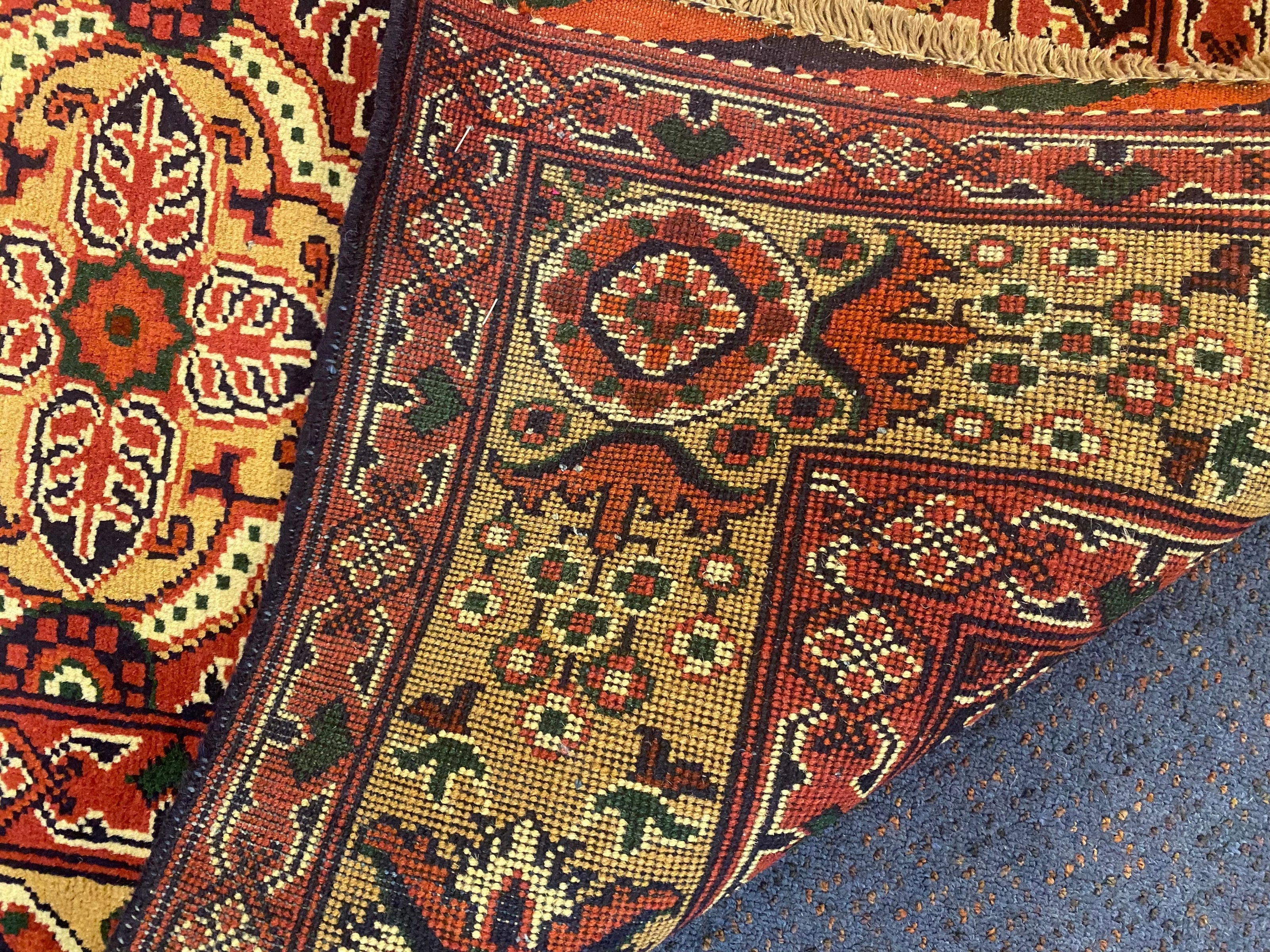 Roshnai Rug - 180 cm x 151 cm