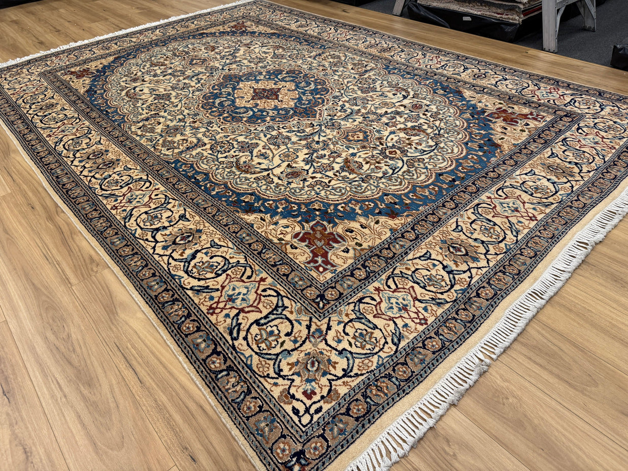Nain Rug - 352 cm x 246 cm