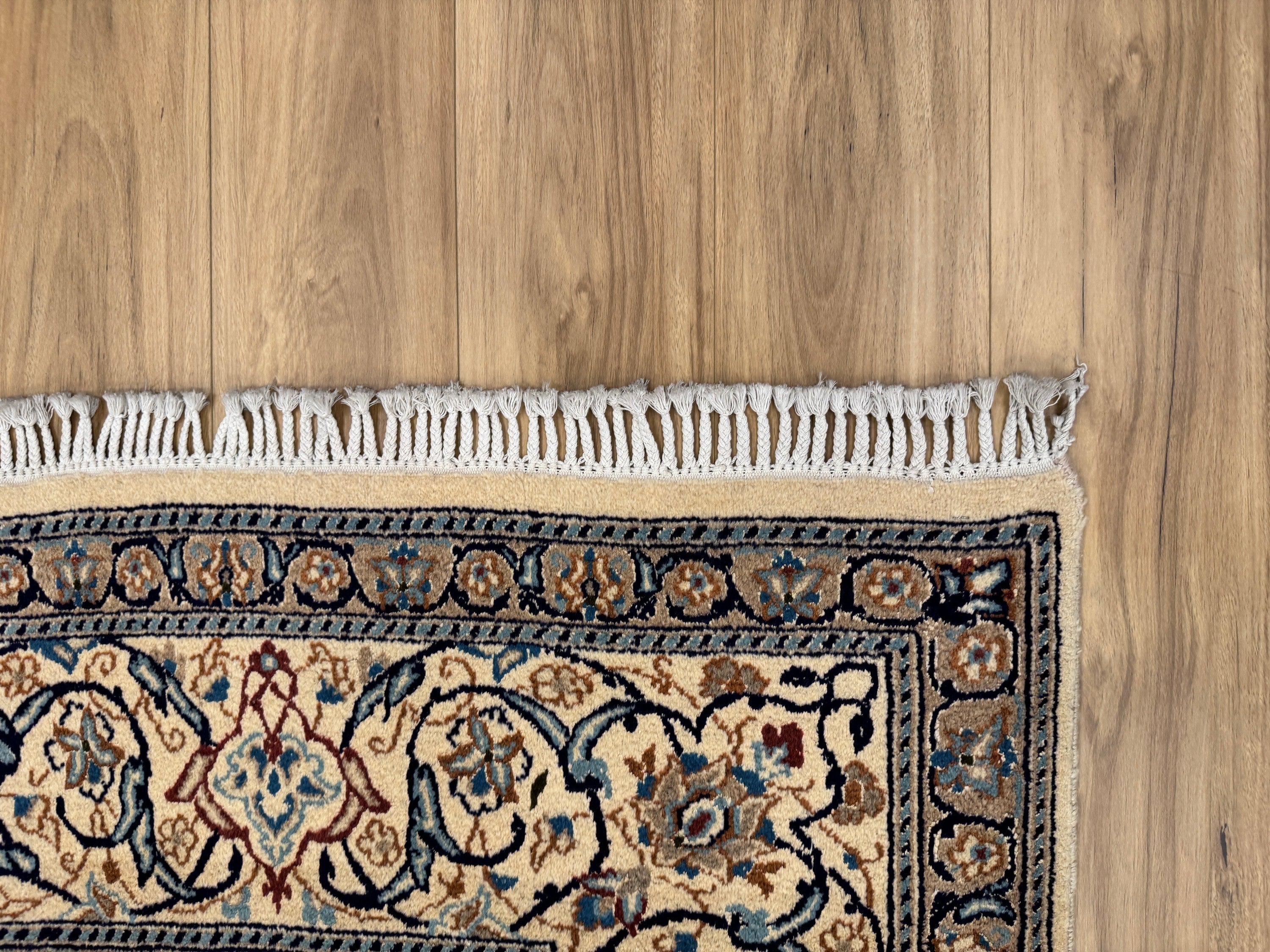 Nain Rug - 352 cm x 246 cm