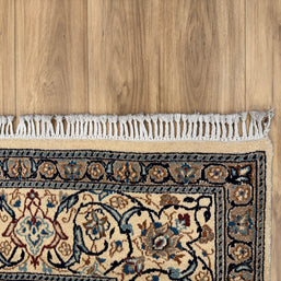 Nain Rug - 352 cm x 246 cm