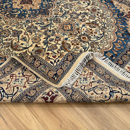 Nain Rug - 352 cm x 246 cm