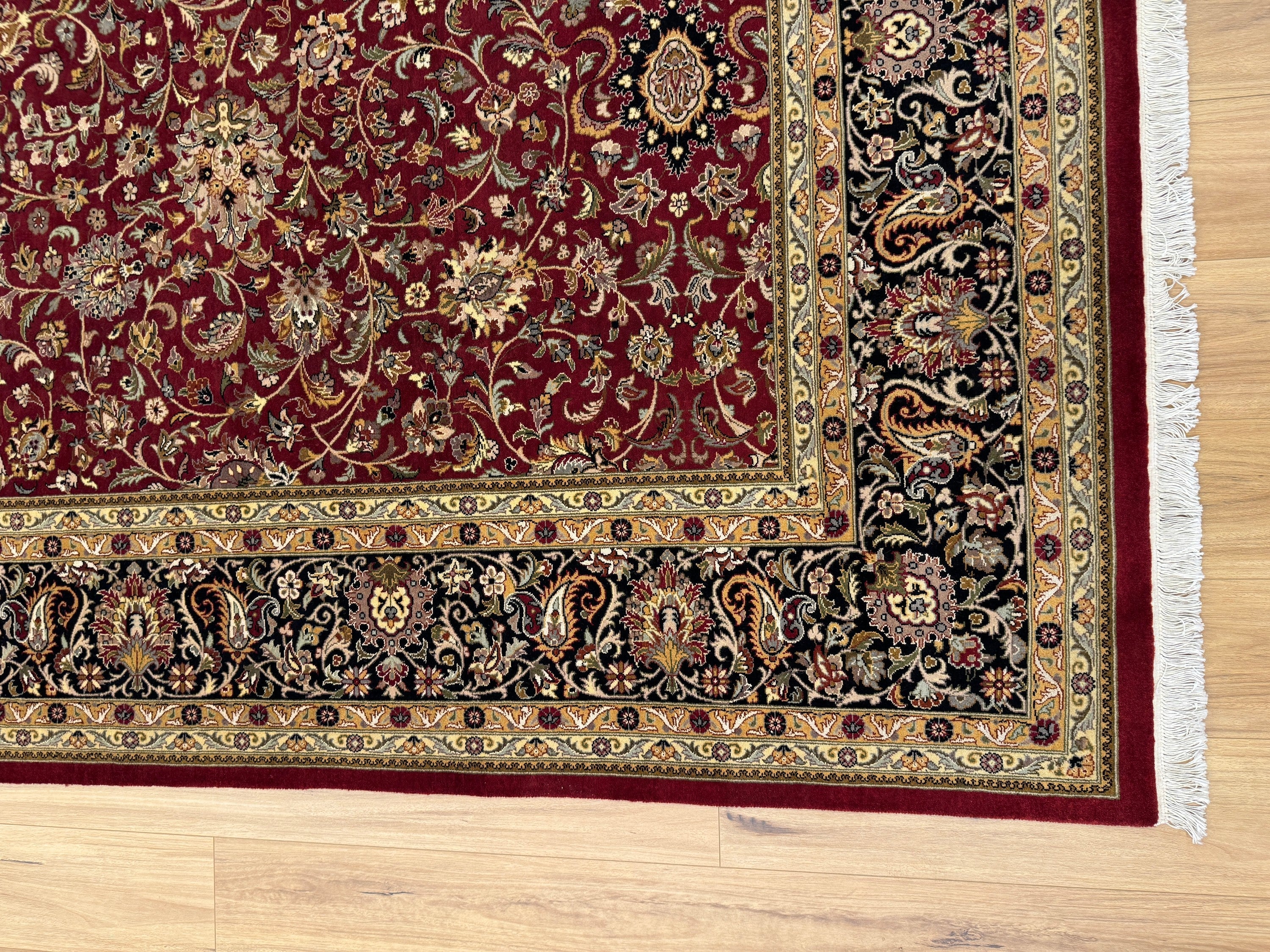 Kashmiri Rug - 365 cm x 275 cm