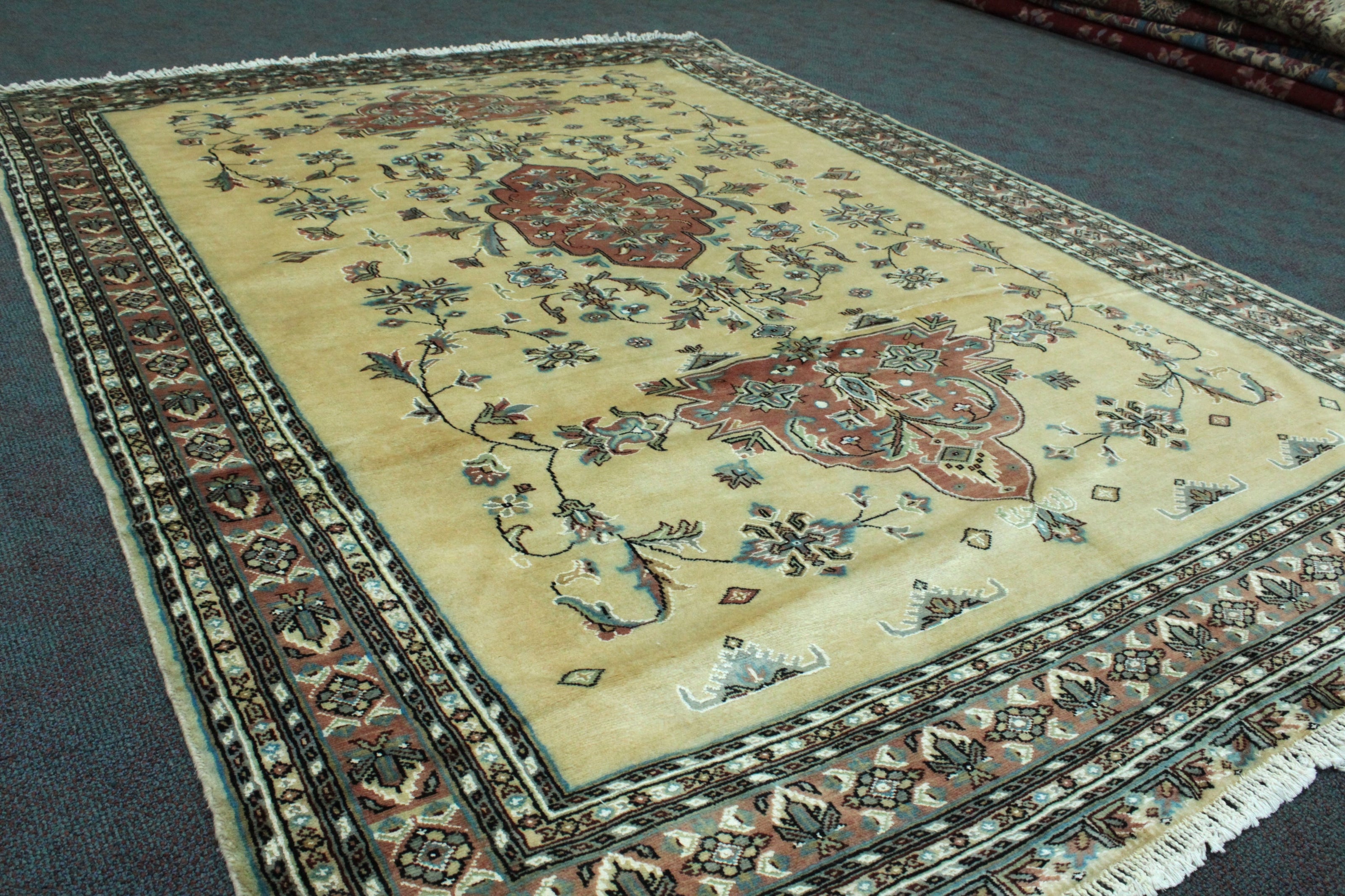 Caucasian Rug - 263 cm x 190 cm