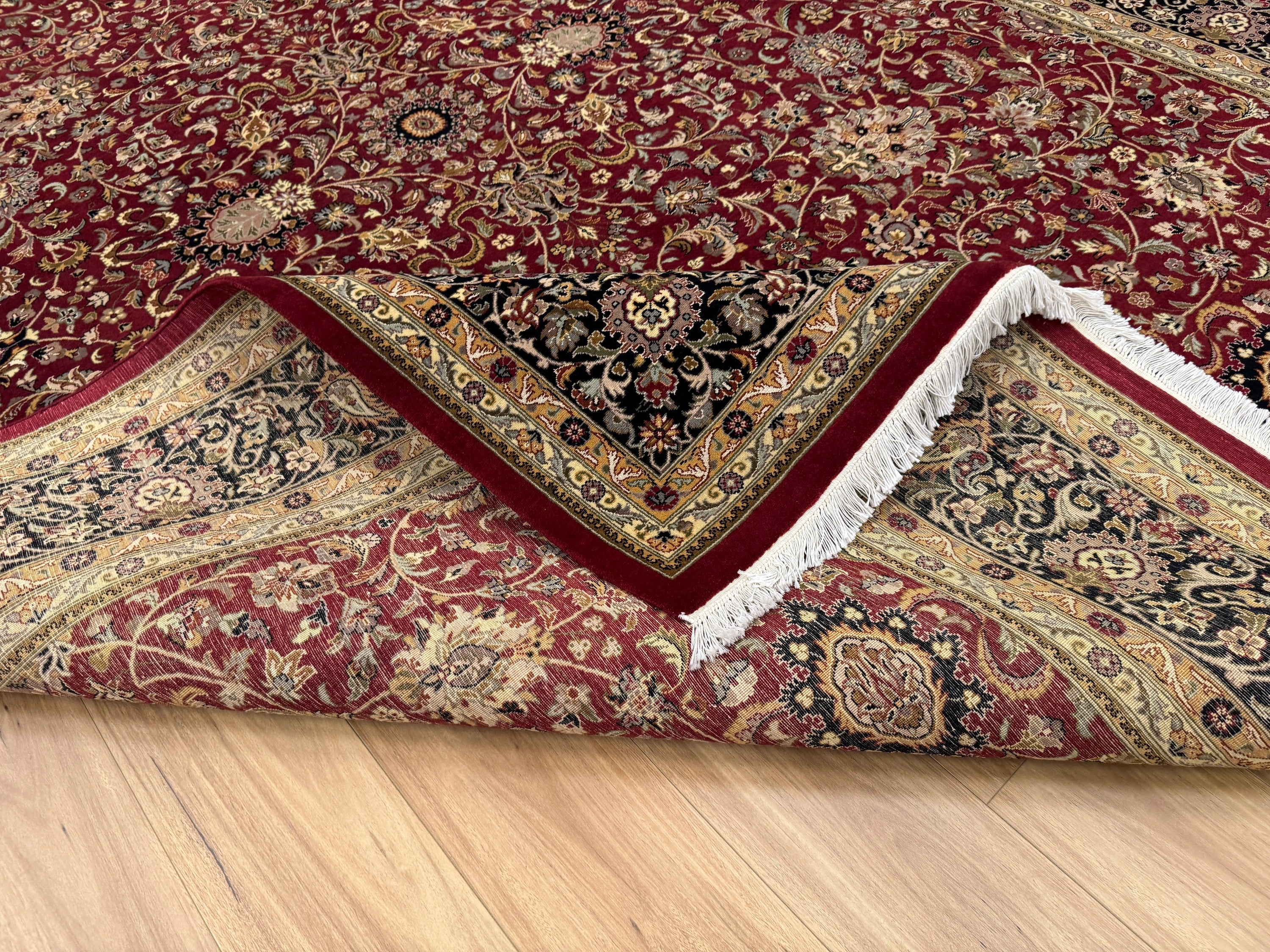 Kashmiri Rug - 365 cm x 275 cm