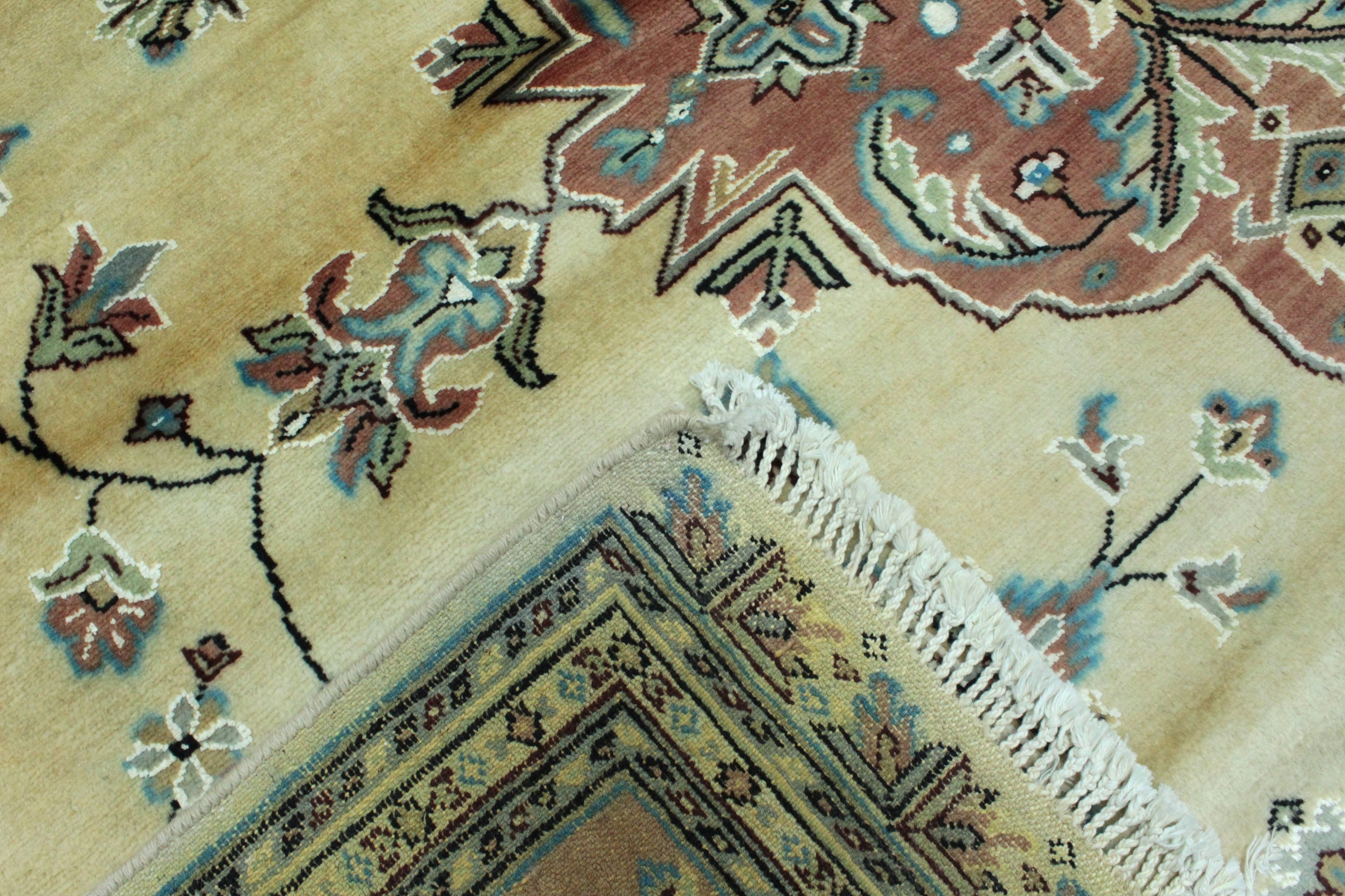 Caucasian Rug - 263 cm x 190 cm