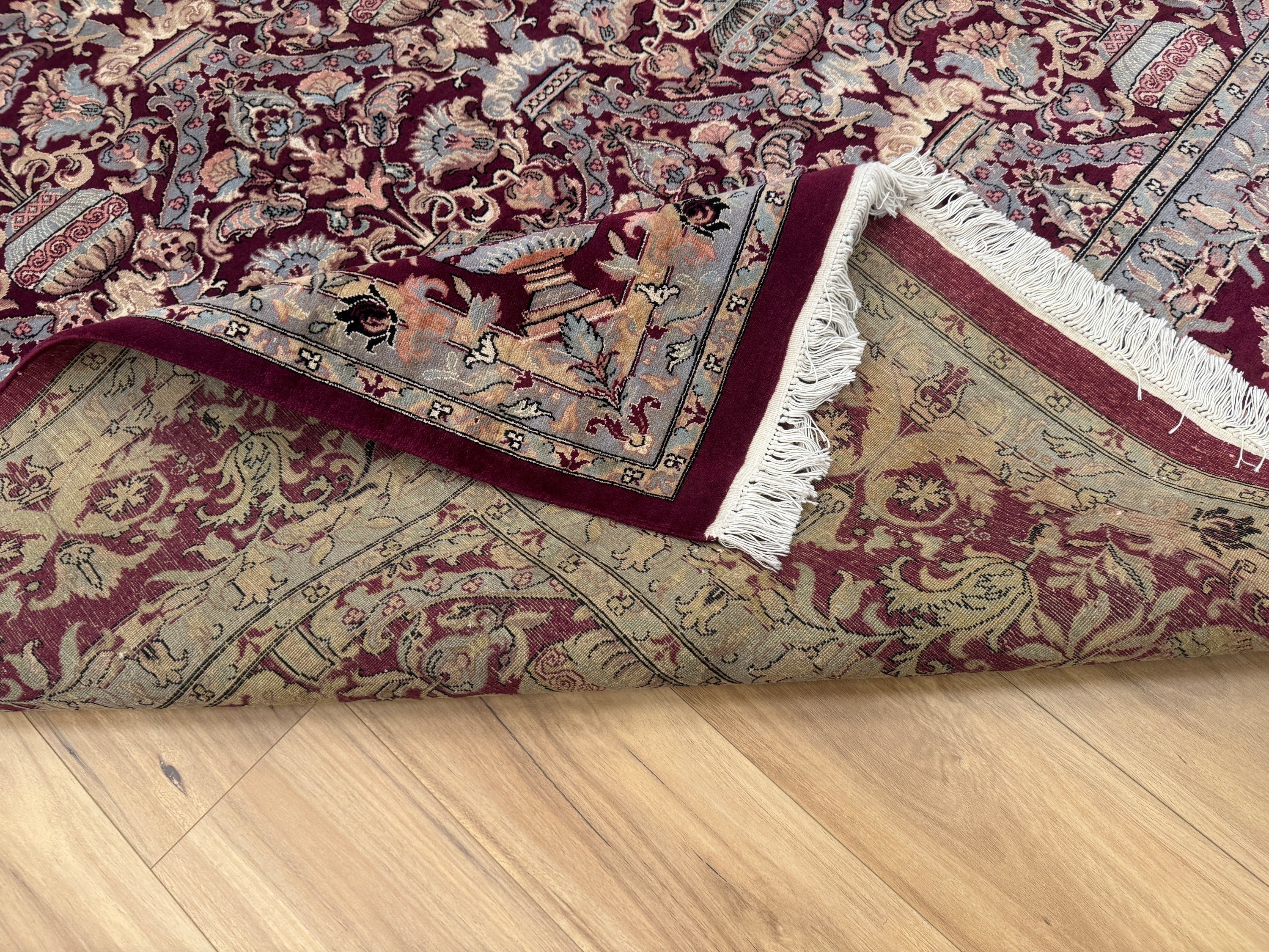 Kashmiri Rug - 360 cm x 271 cm