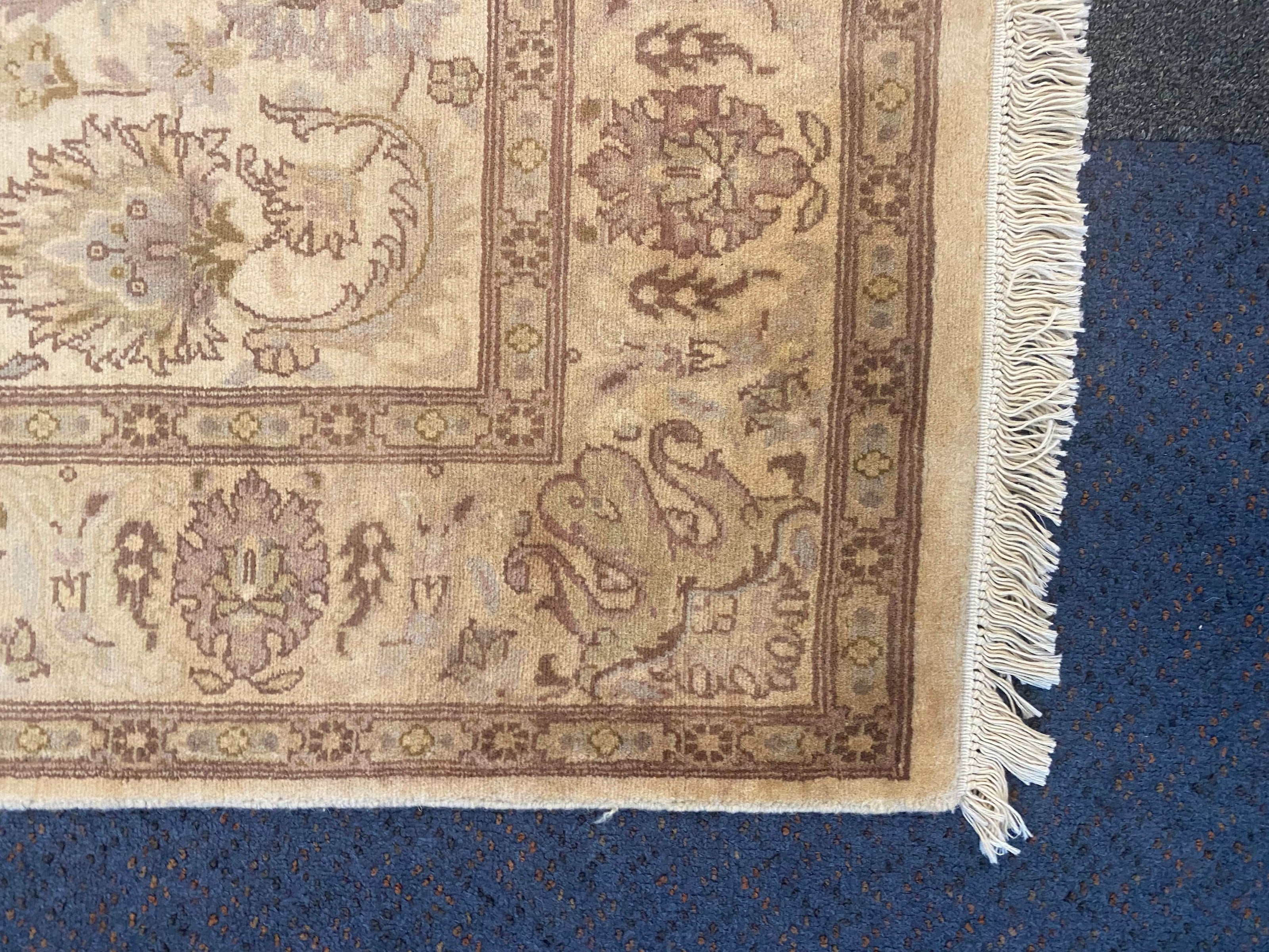 Gulistan Rug - 191 cm x 125 cm