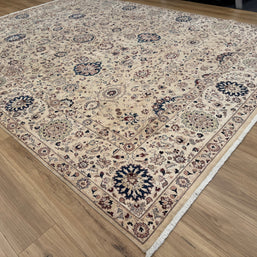 Kashmiri Rug - 371 cm x 271 cm