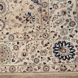 Kashmiri Rug - 371 cm x 271 cm