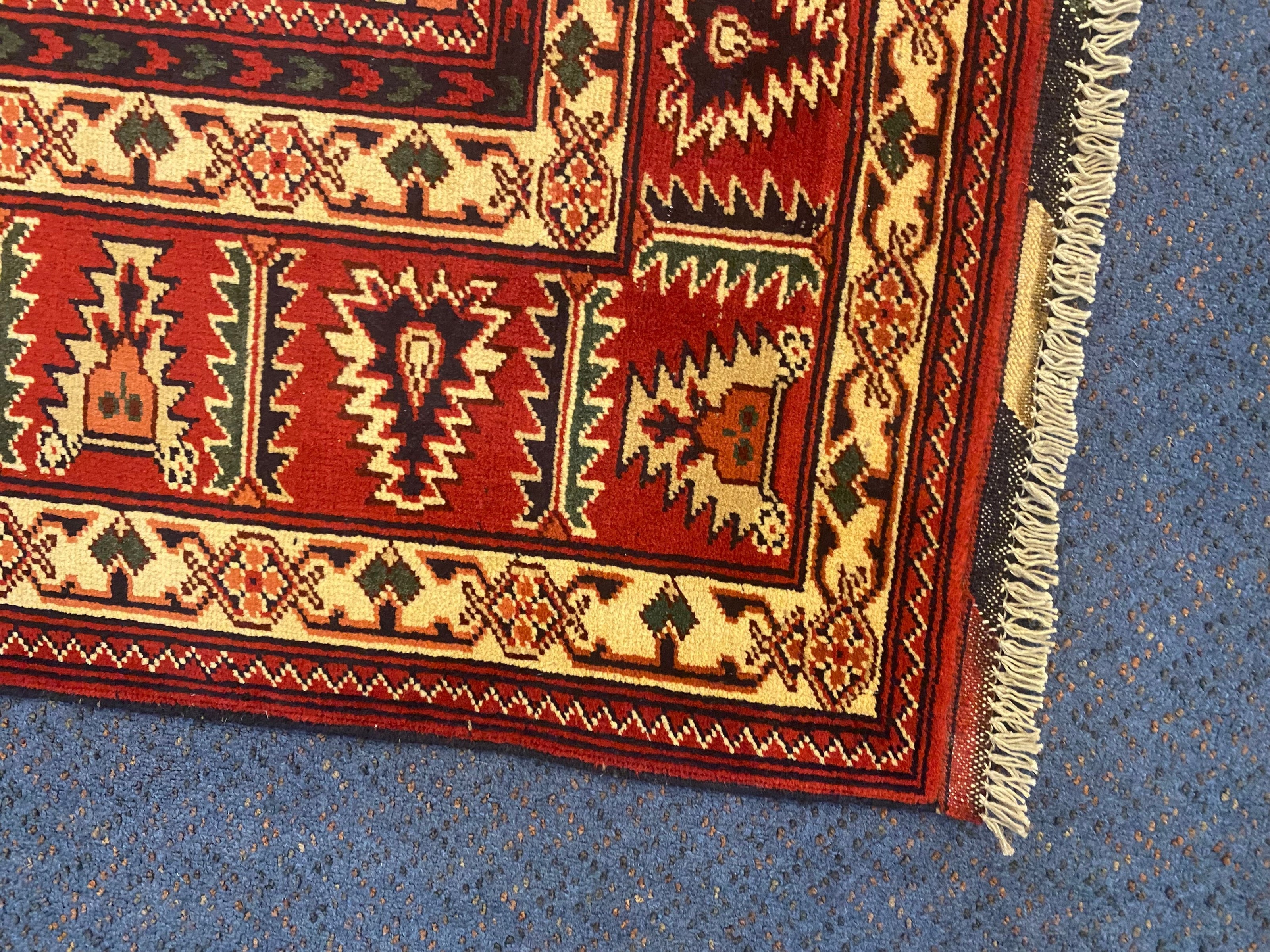Roshnai Rug - 187 cm x 154 cm