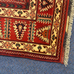 Roshnai Rug - 187 cm x 154 cm