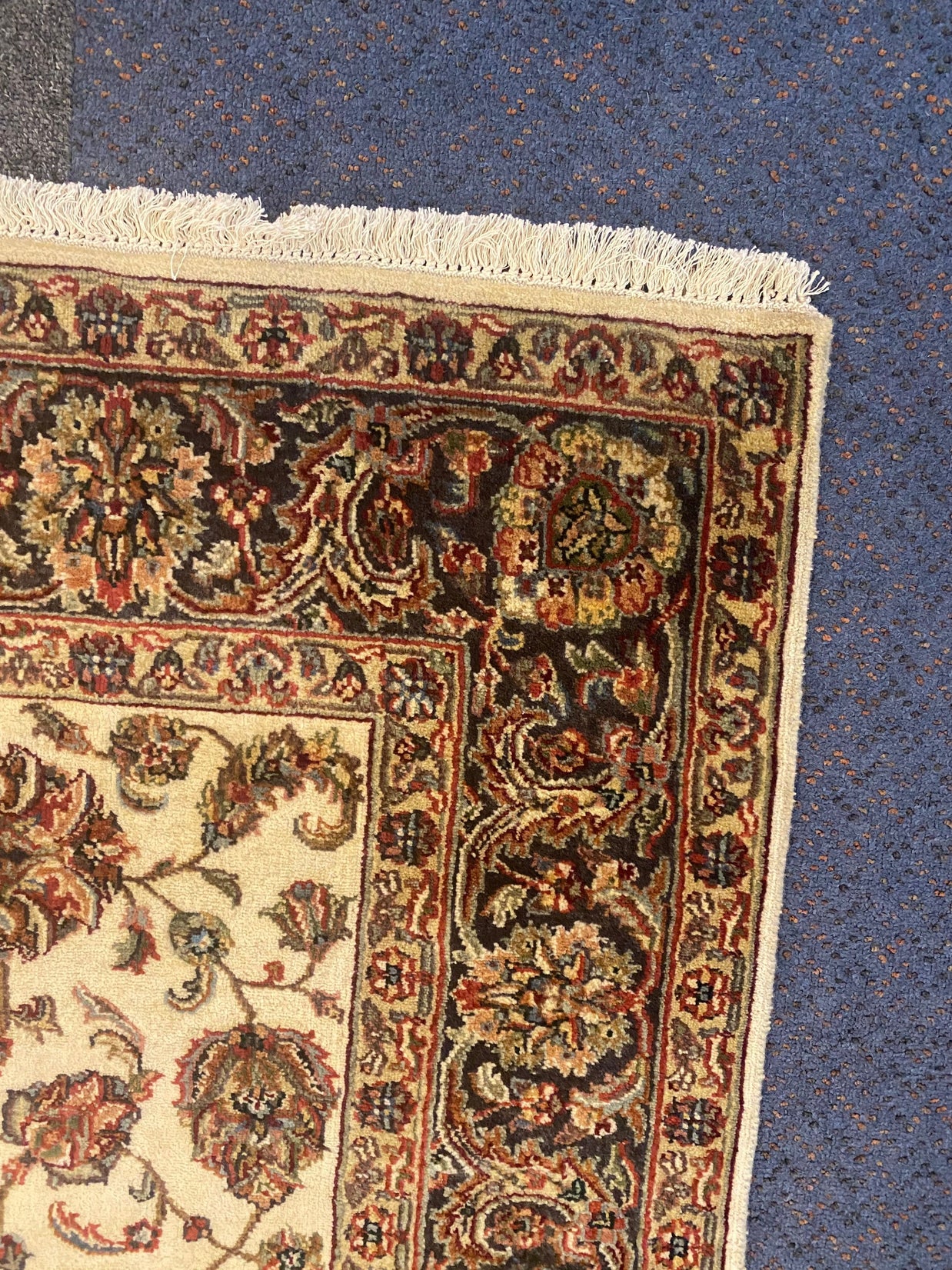 Ziegler Rug - 179 cm x 124 cm