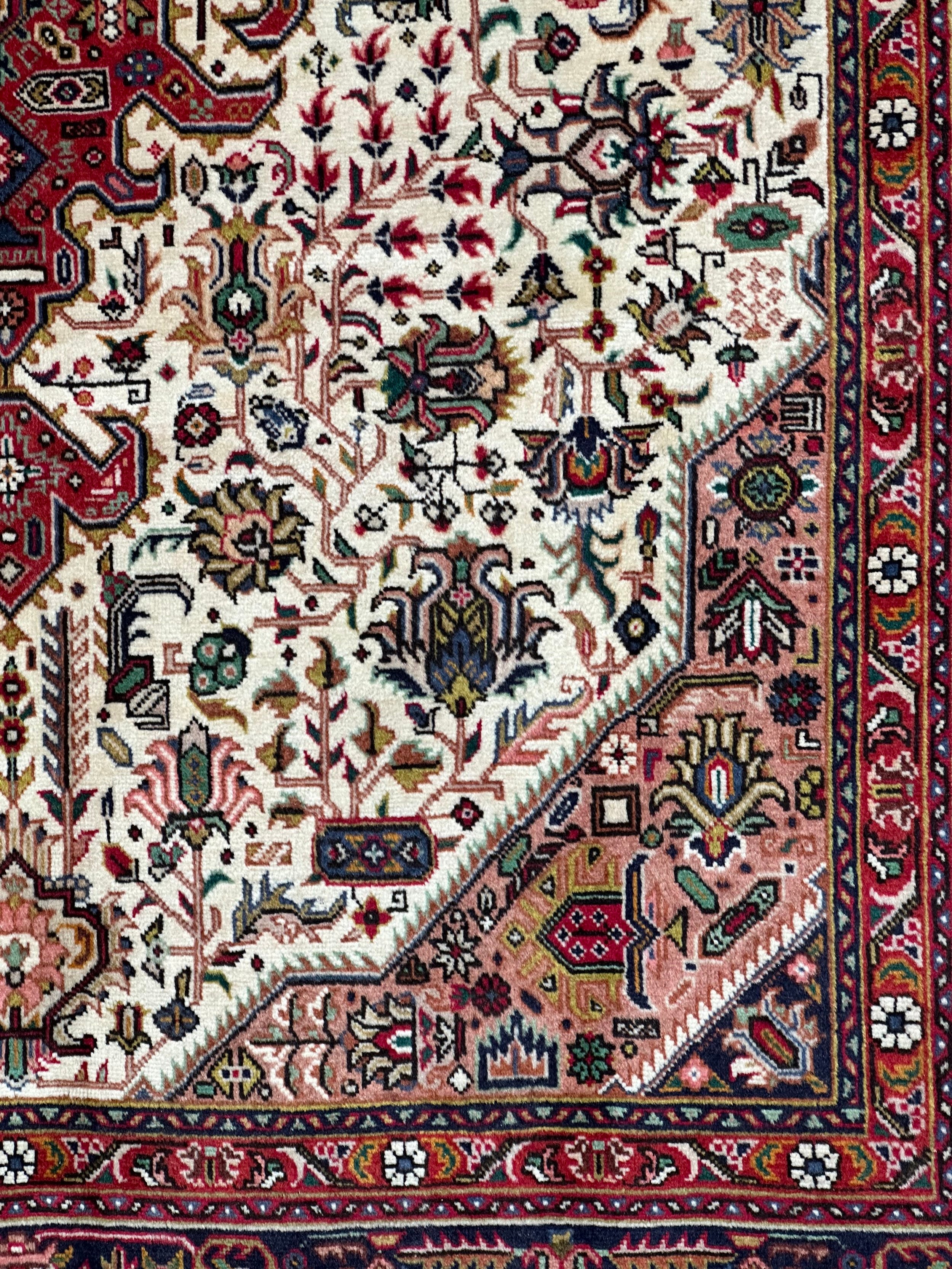 Persian Tabriz Pure Wool pile Hand Knotted From Persian