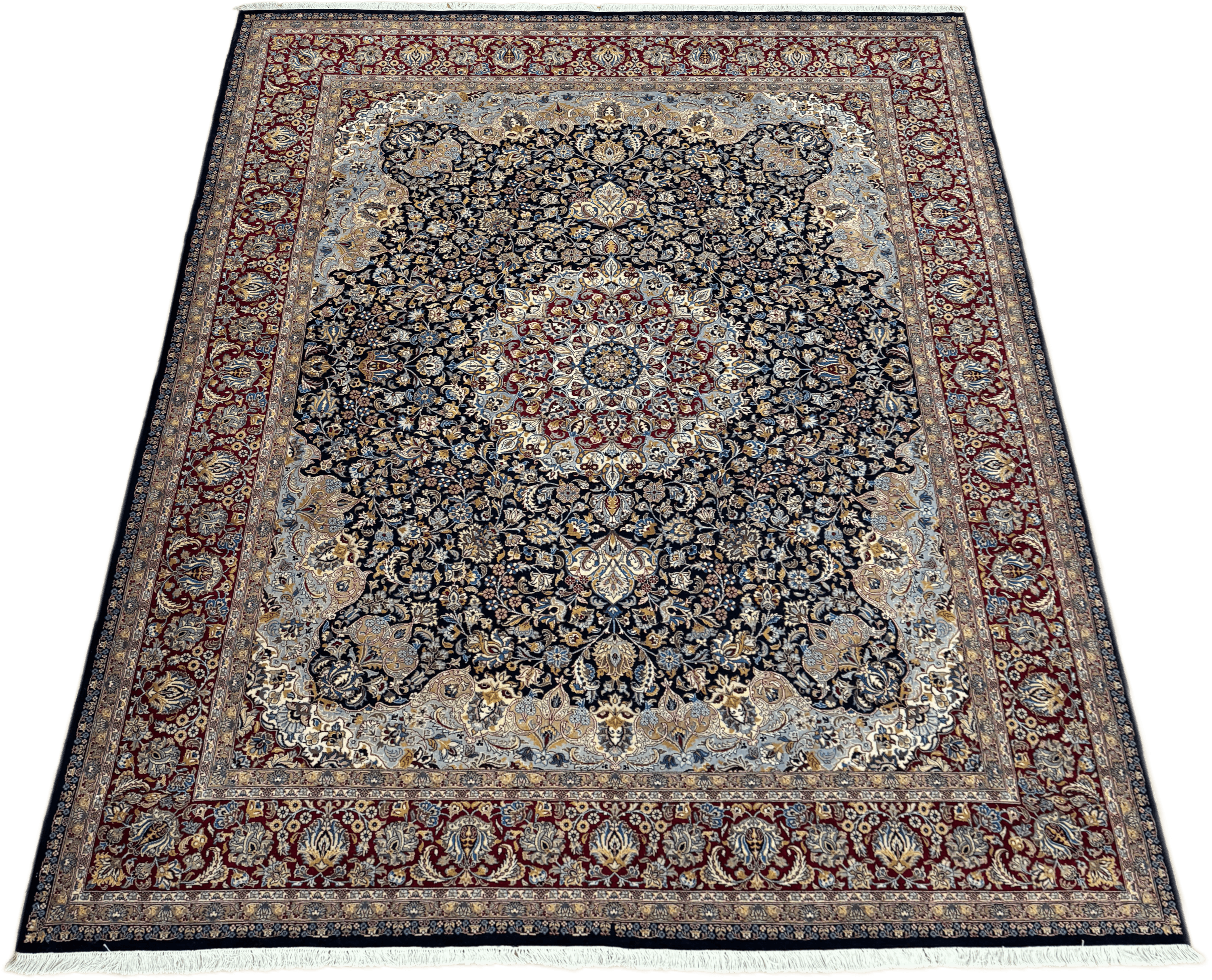 Isfahan Rug - 320 cm x 241 cm