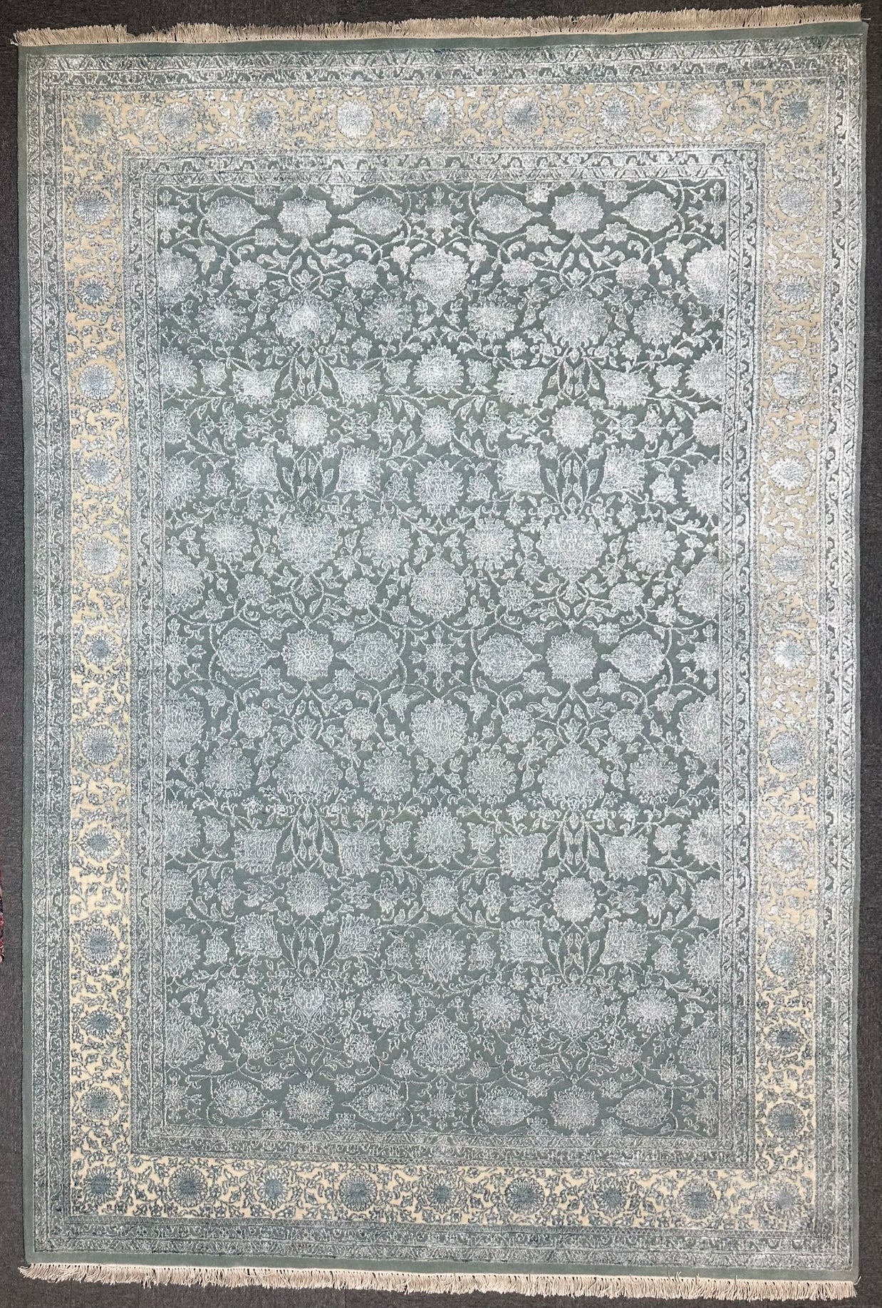 Fine Ziegler Wool & Silk Hand Knotted Rug