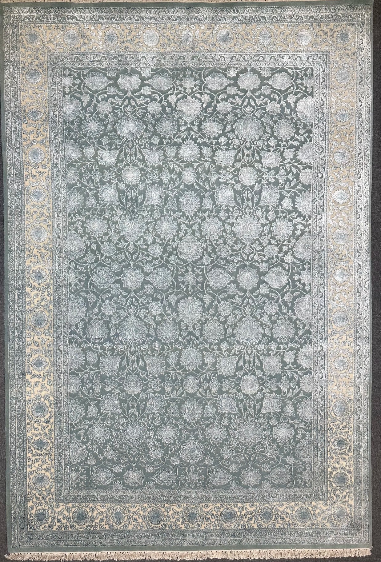 Fine Ziegler Wool & Silk Hand Knotted Rug