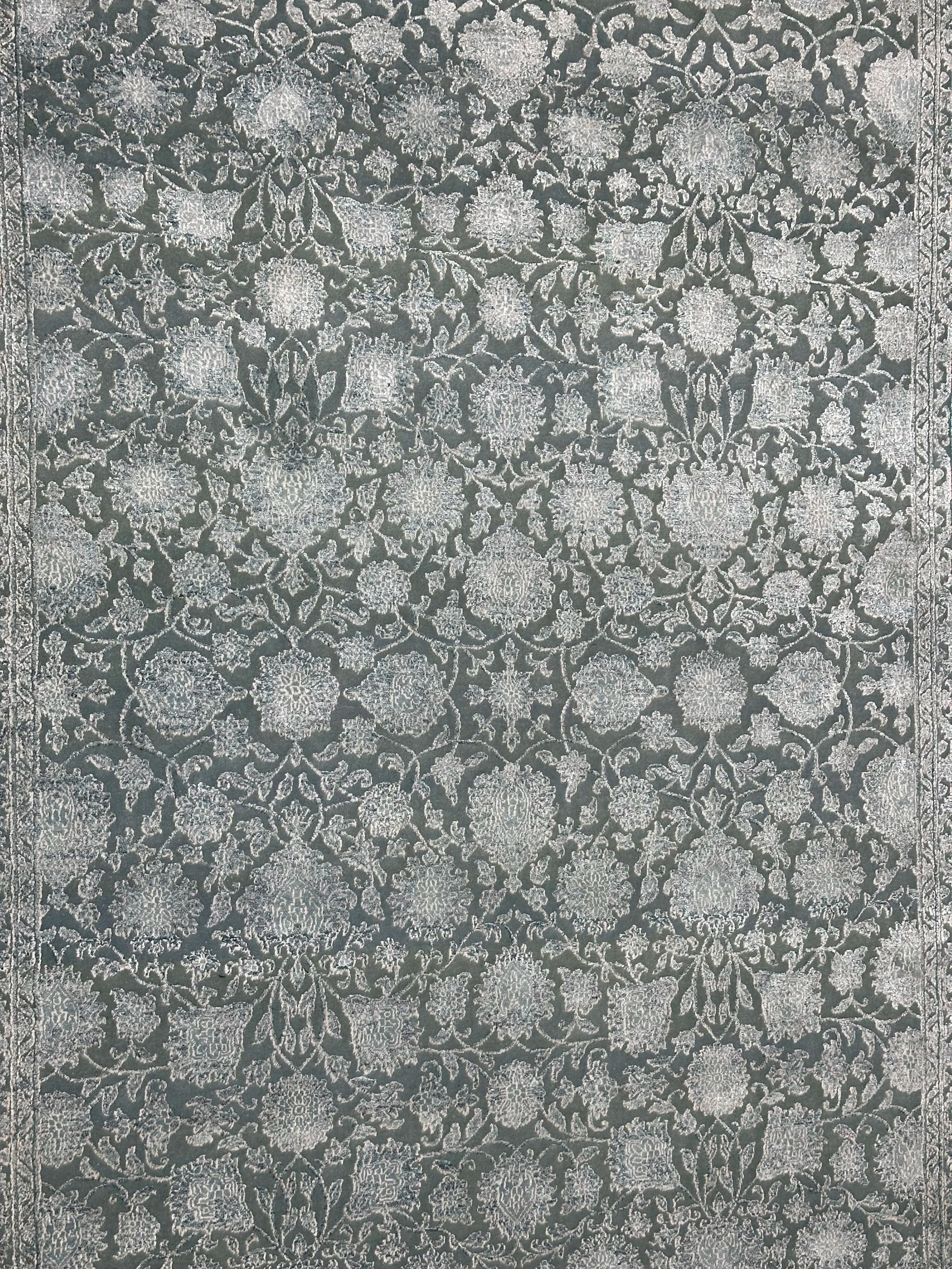 Fine Ziegler Wool & Silk Hand Knotted Rug