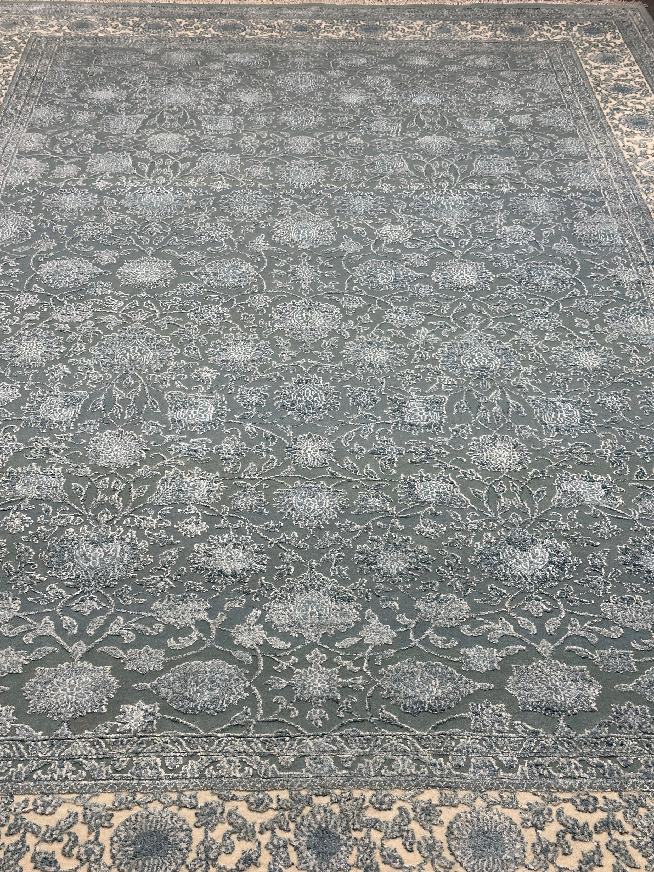 Fine Ziegler Wool & Silk Hand Knotted Rug