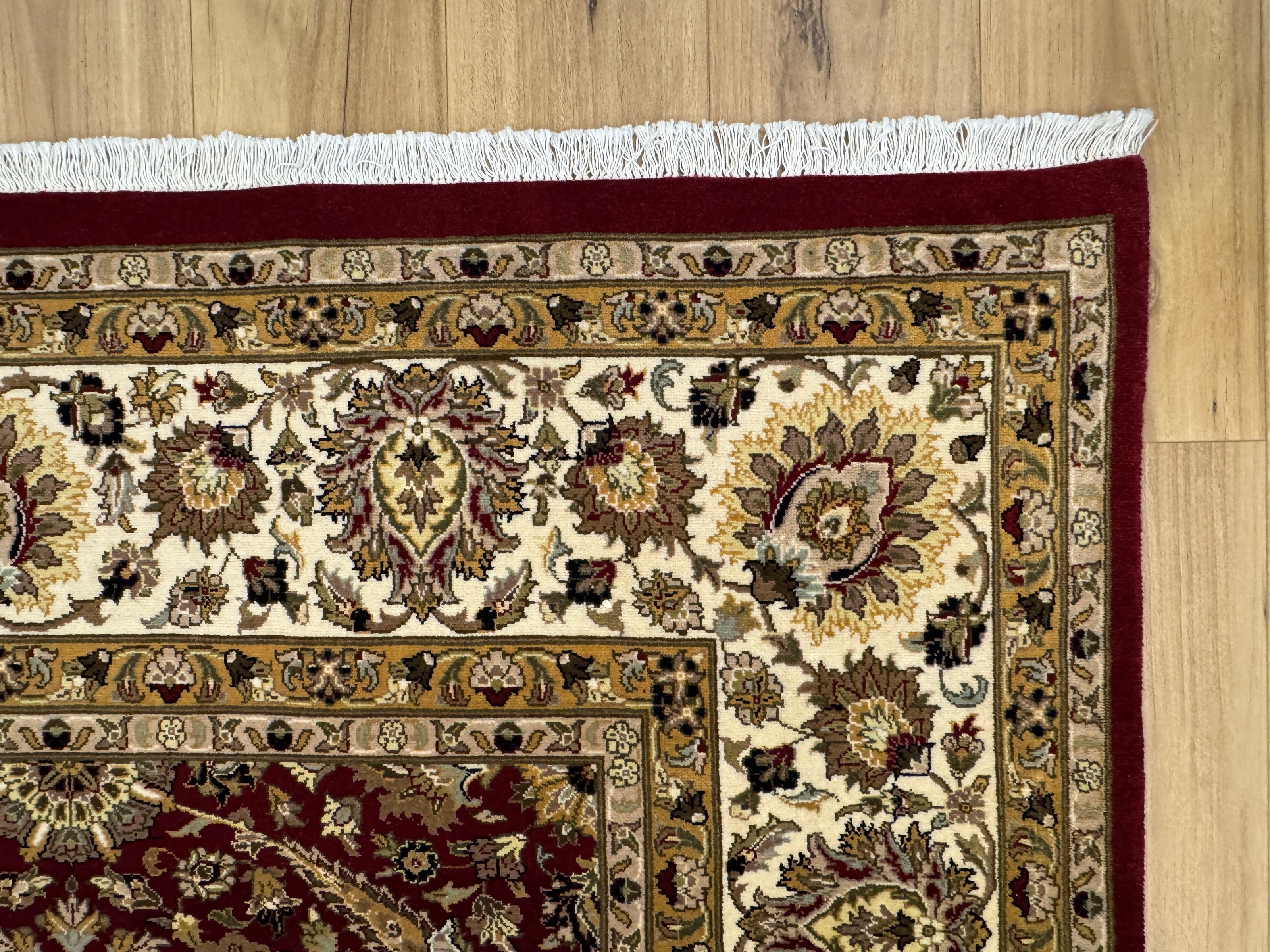 Kashmiri Rug - 301 cm x 245 cm