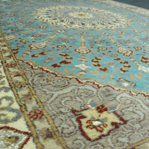Kashmiri Rug  - 185 cm x 121 cm